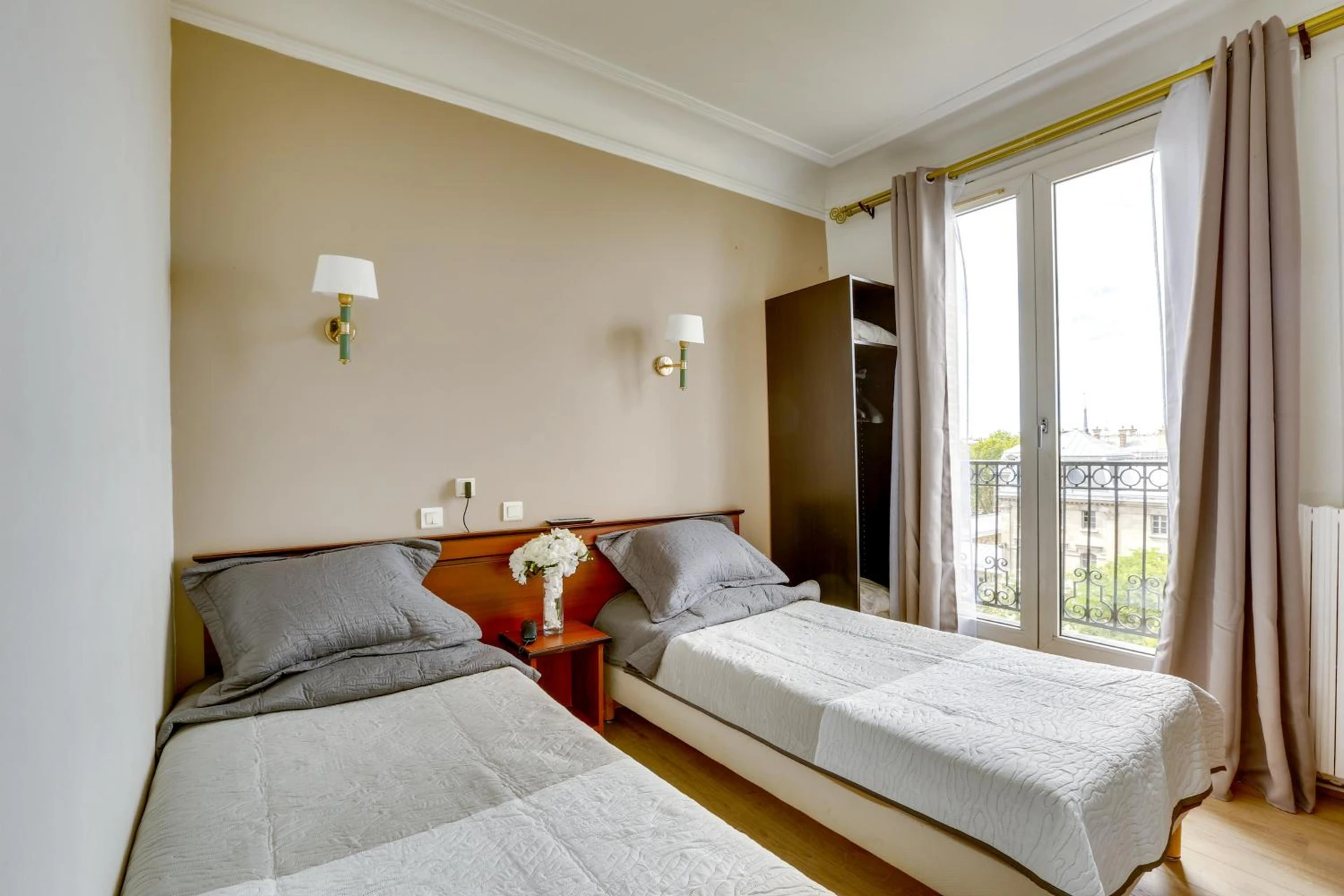 Magnifique chambre pour un séminaire d'entreprise à Hôtel du Square d'Anvers - Paris