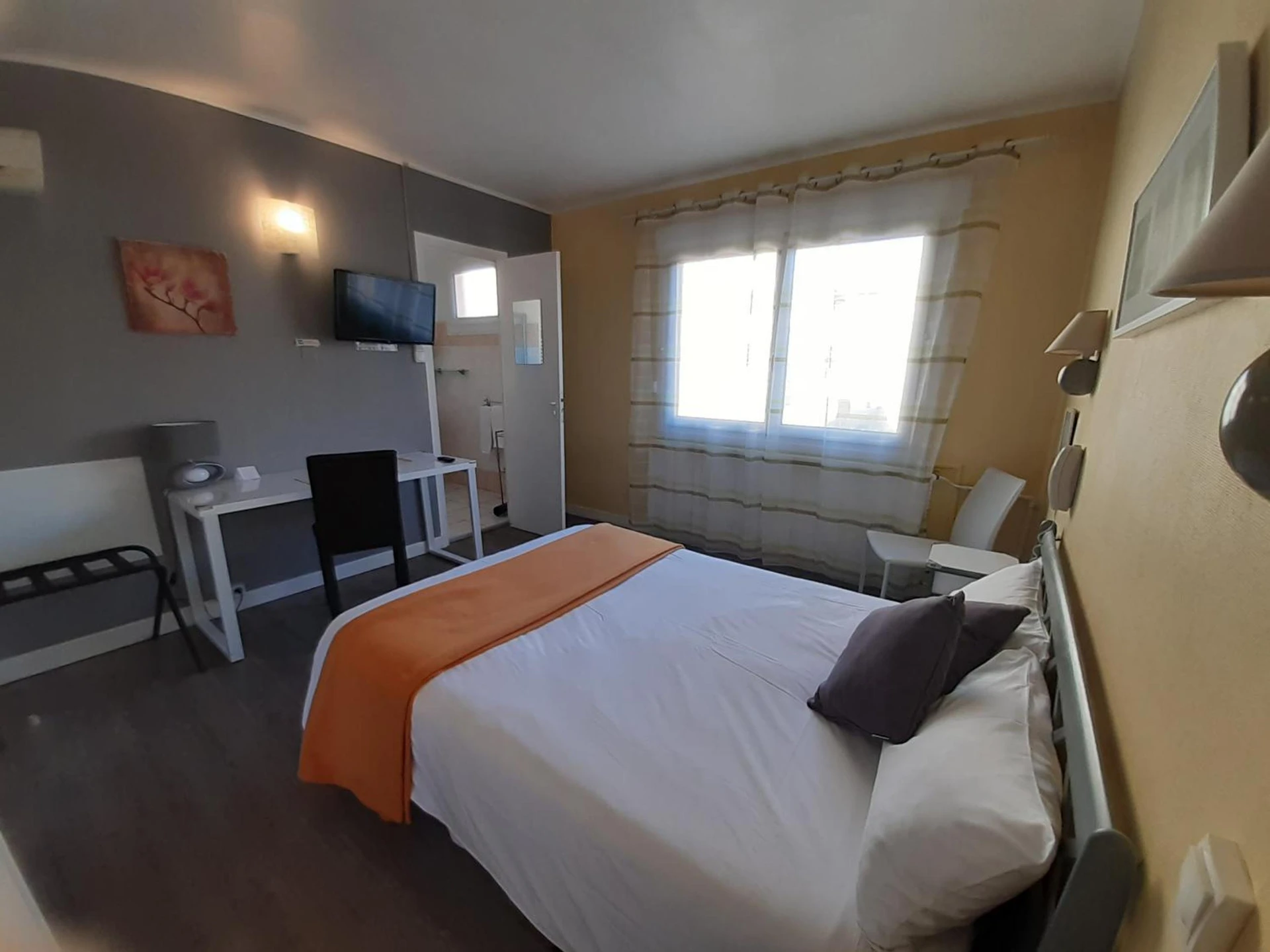 Chambre disponible pour un séminaire d'entreprise à Hôtel du Tricastin - Pierrelatte