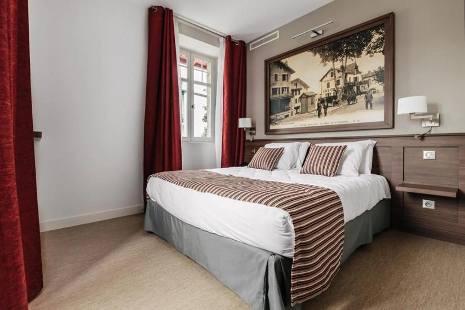Magnifique chambre pour un séminaire d'entreprise à Hotel-Café du Trinquet - Cambo-les-Bains