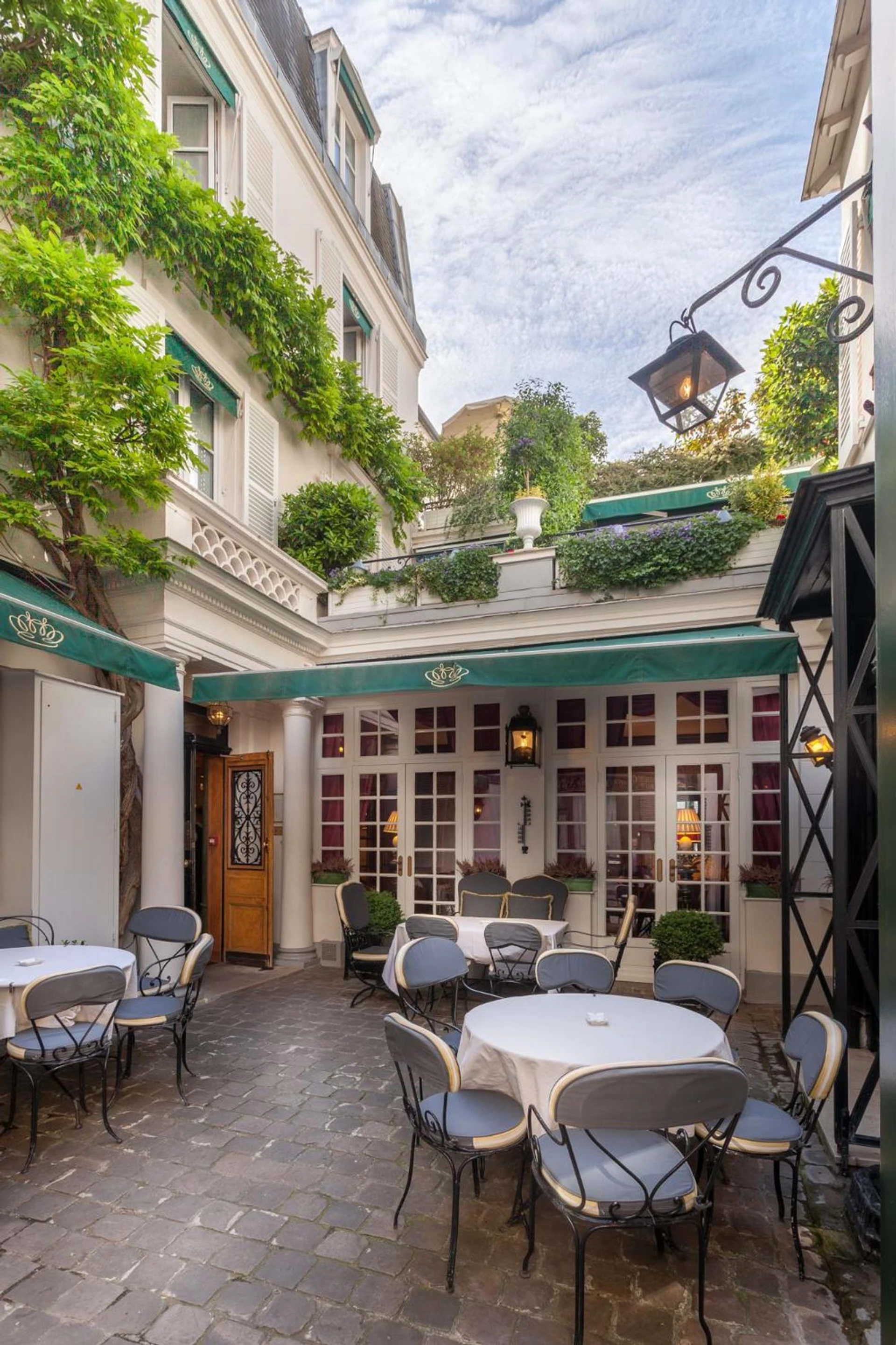Lieu convivial pour un séminaire d'entreprise à Hôtel Duc De St-Simon - Paris - En savoir plus 