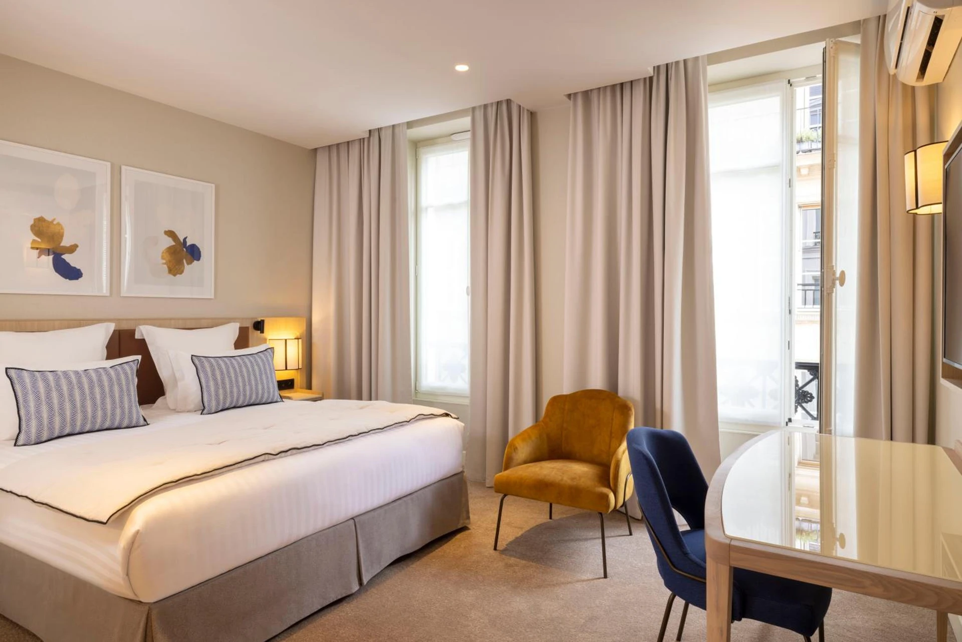 Chambre disponible pour un séminaire d'entreprise à Hotel Duminy-Vendome - Paris
