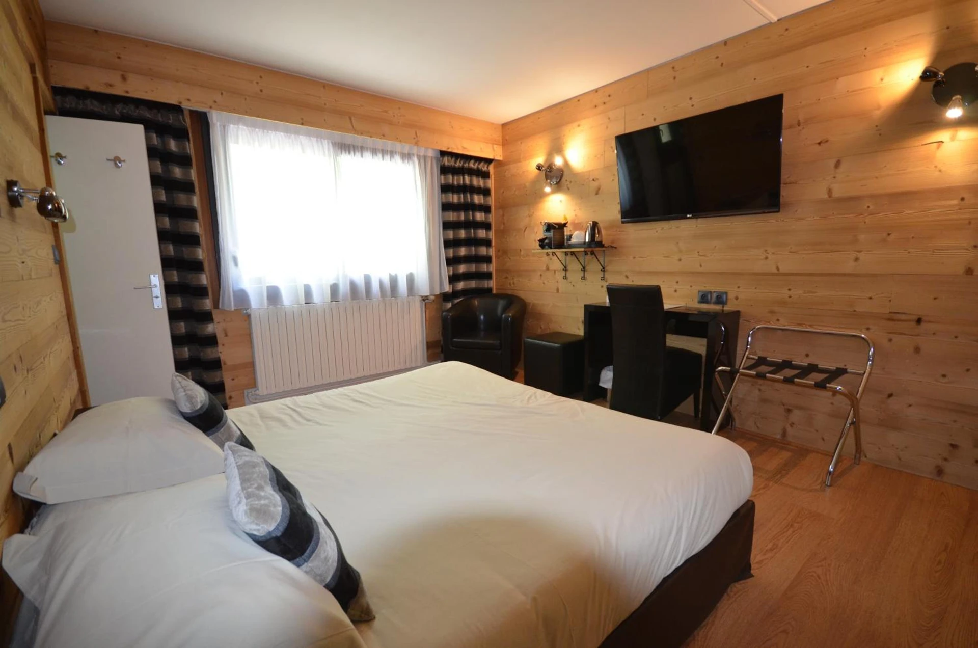 Chambre disponible pour un séminaire d'entreprise à Hôtel Edelweiss - Briançon