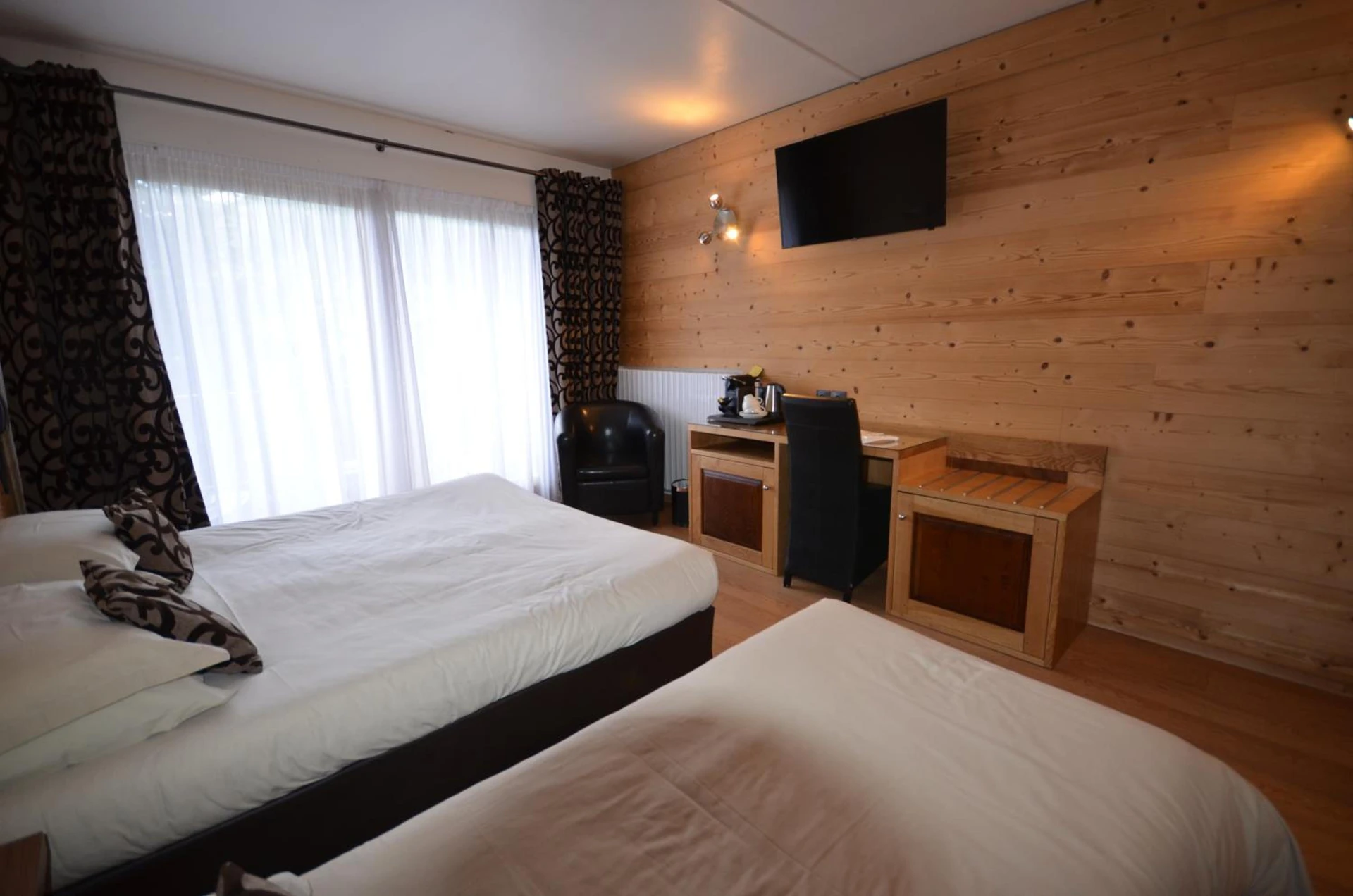 Chambre disponible pour un séminaire d'entreprise à Hôtel Edelweiss - Briançon