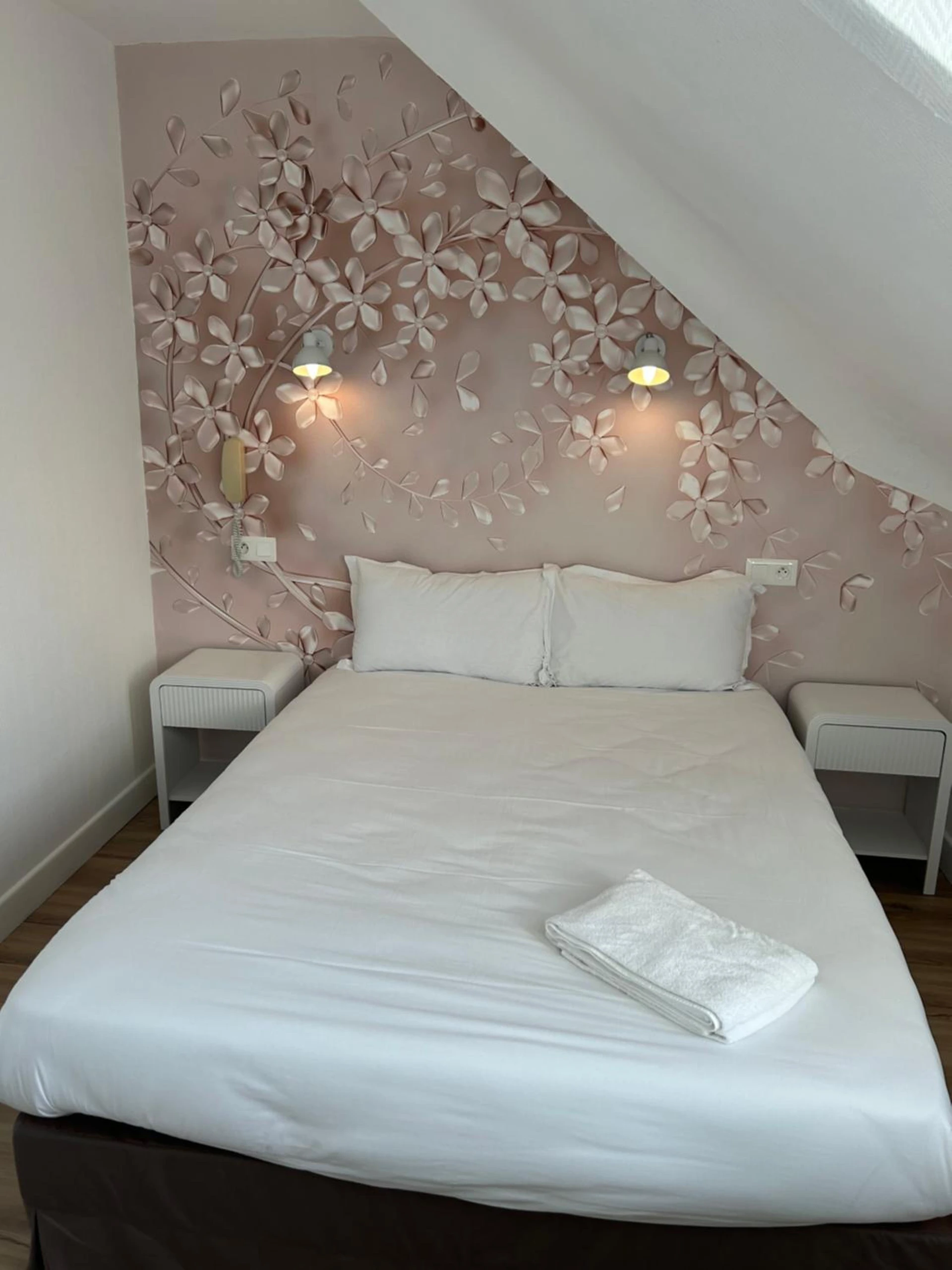 Chambre disponible pour un séminaire d'entreprise à Hotel Eden - Saint-Malo