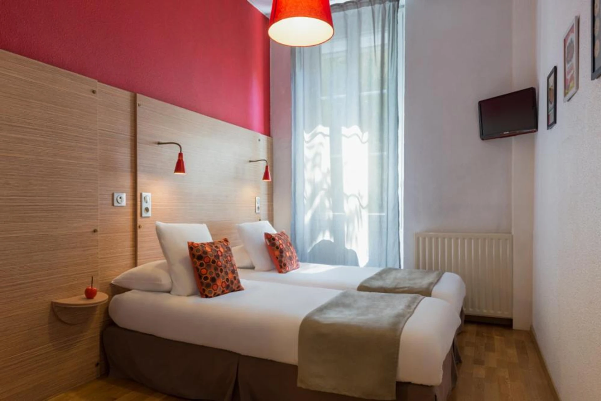 Organiser un séminaire d'entreprise : Hôtel Edmond Rostand à marseille-6e-arrondissement