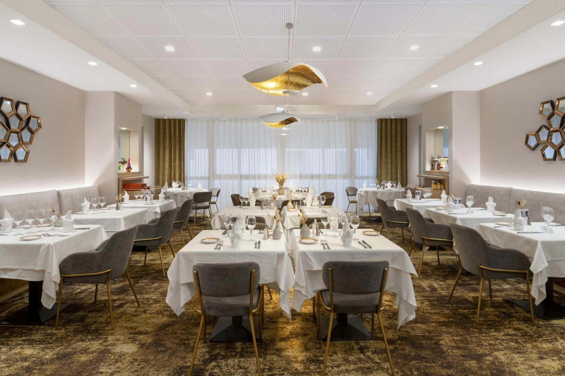 Lieu convivial pour un séminaire d'entreprise à Hôtel Eliseo - Lourdes - En savoir plus 