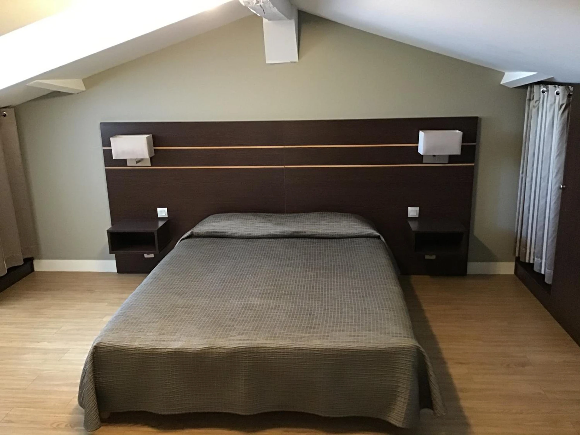 Chambre disponible pour un séminaire d'entreprise à Hotel Restaurant Elissaldia - Bidart
