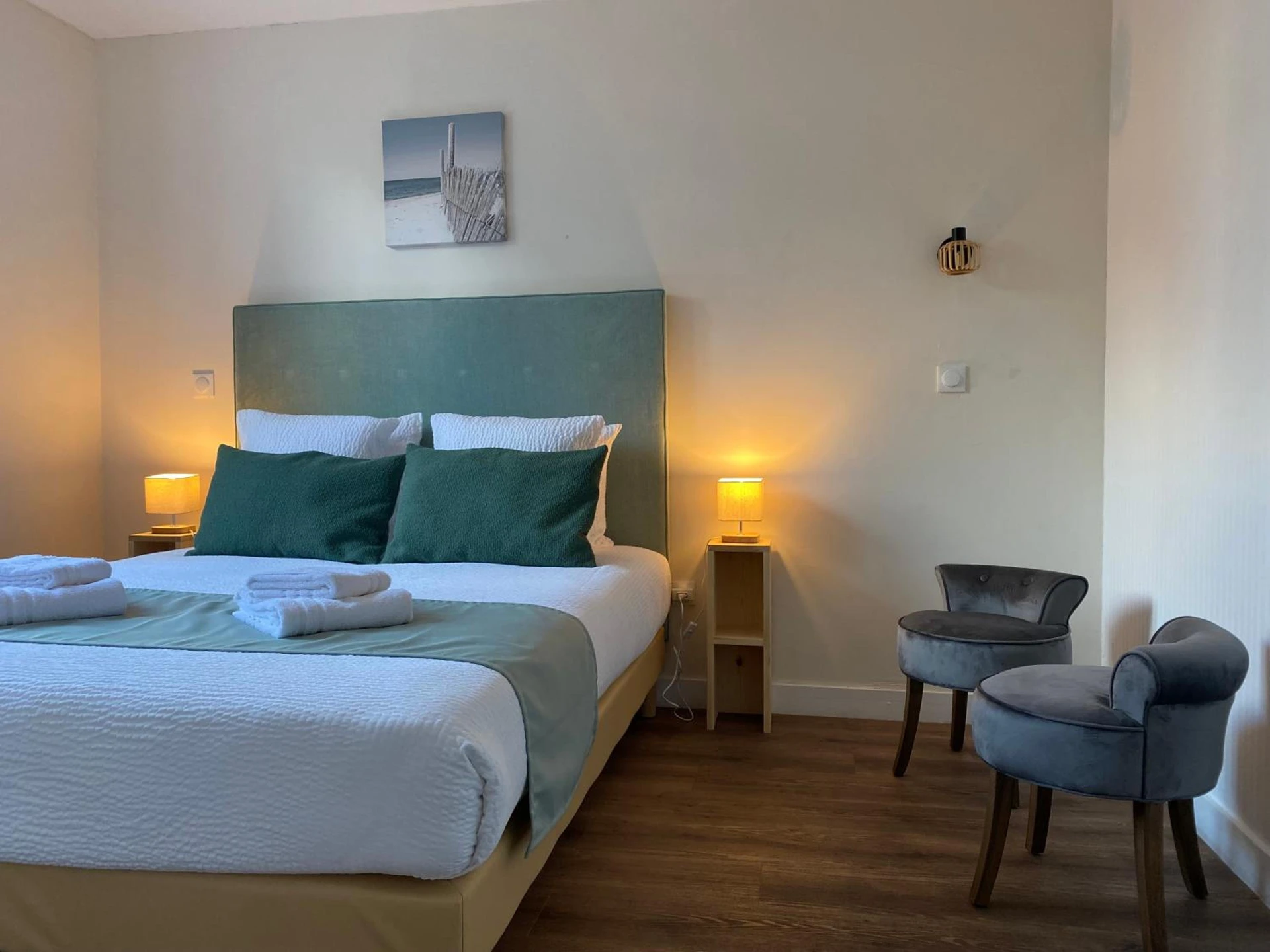 Chambre disponible pour un séminaire d'entreprise à Logis Hôtel Emeraude des Bois - Mimizan-Plage