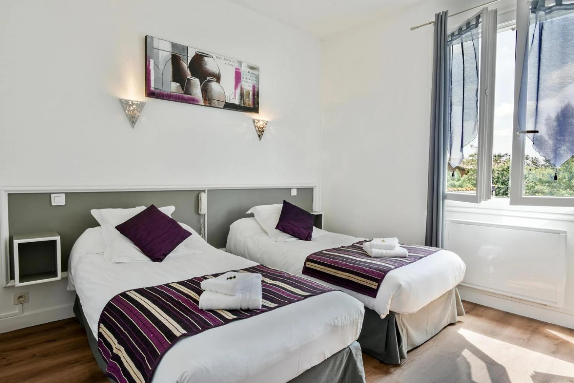 Chambre disponible pour un séminaire d'entreprise à Logis Hôtel Emeraude des Bois - Mimizan-Plage