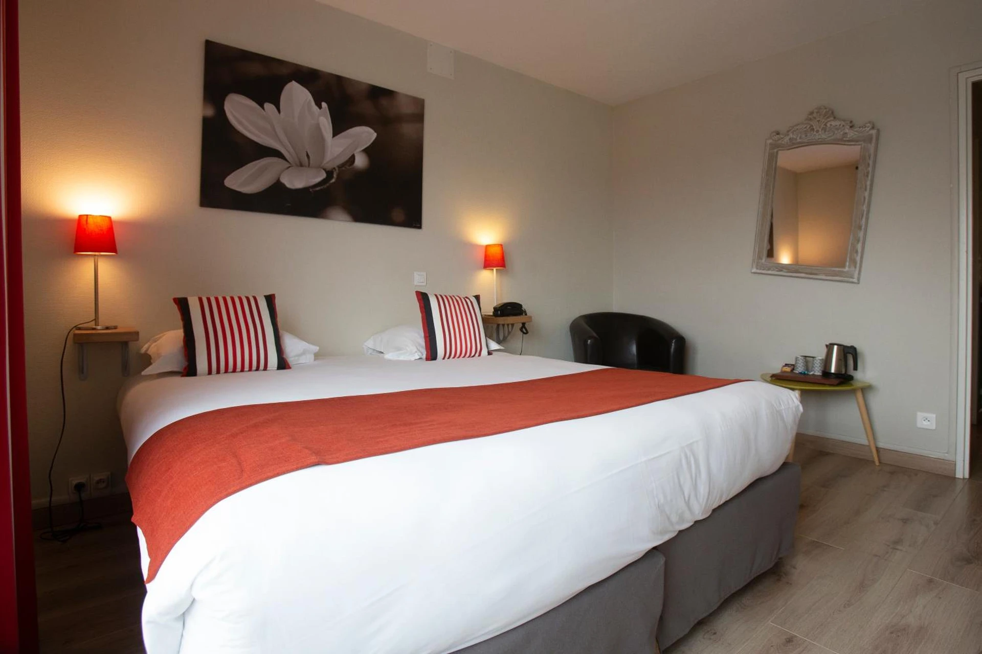 Magnifique chambre pour un séminaire d'entreprise à Hotel Epi d'Or - Angoulême