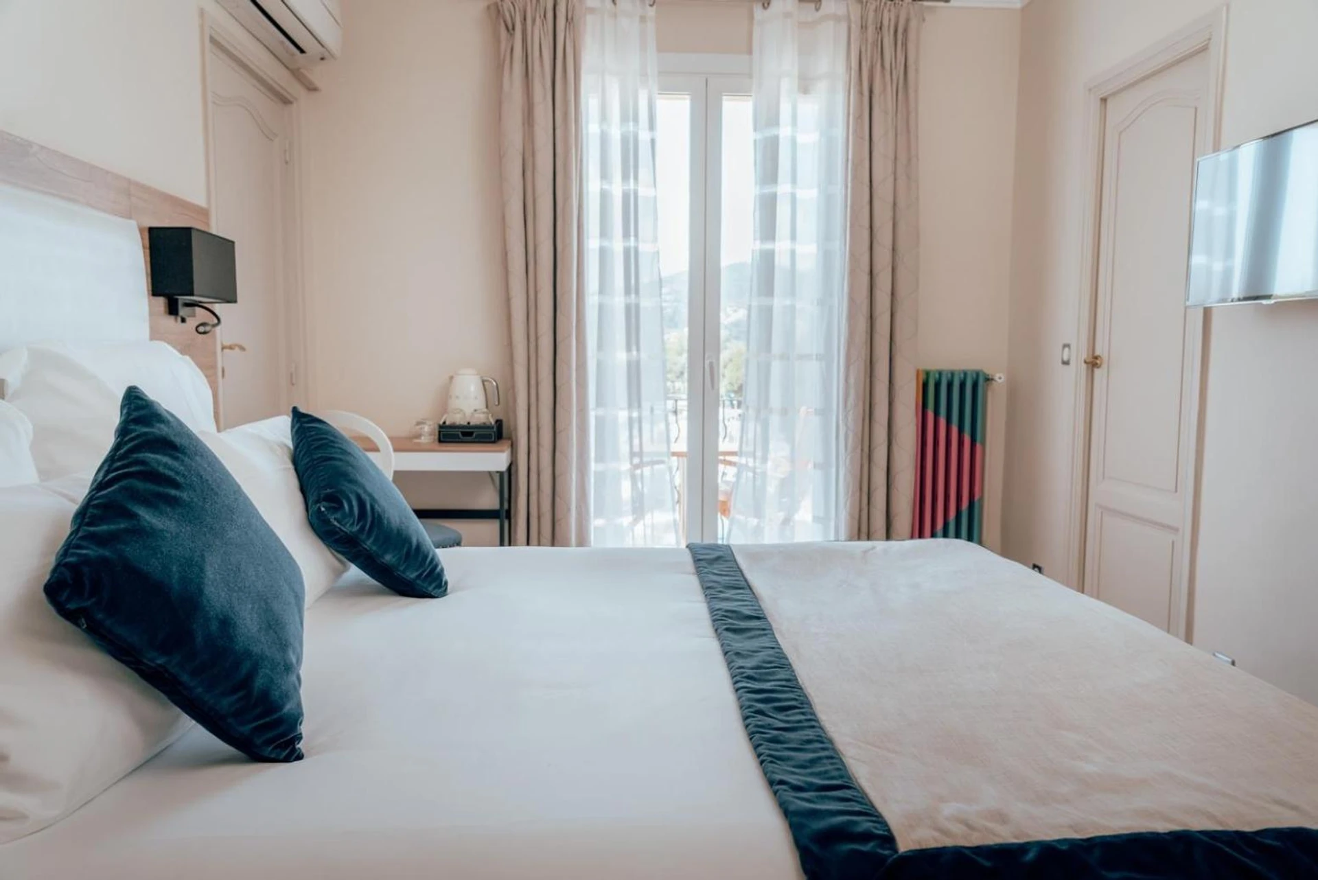 Chambre disponible pour un séminaire d'entreprise à Ermitage de l'Oasis & Spa - Cannes Mandelieu - Mandelieu-la-Napoule