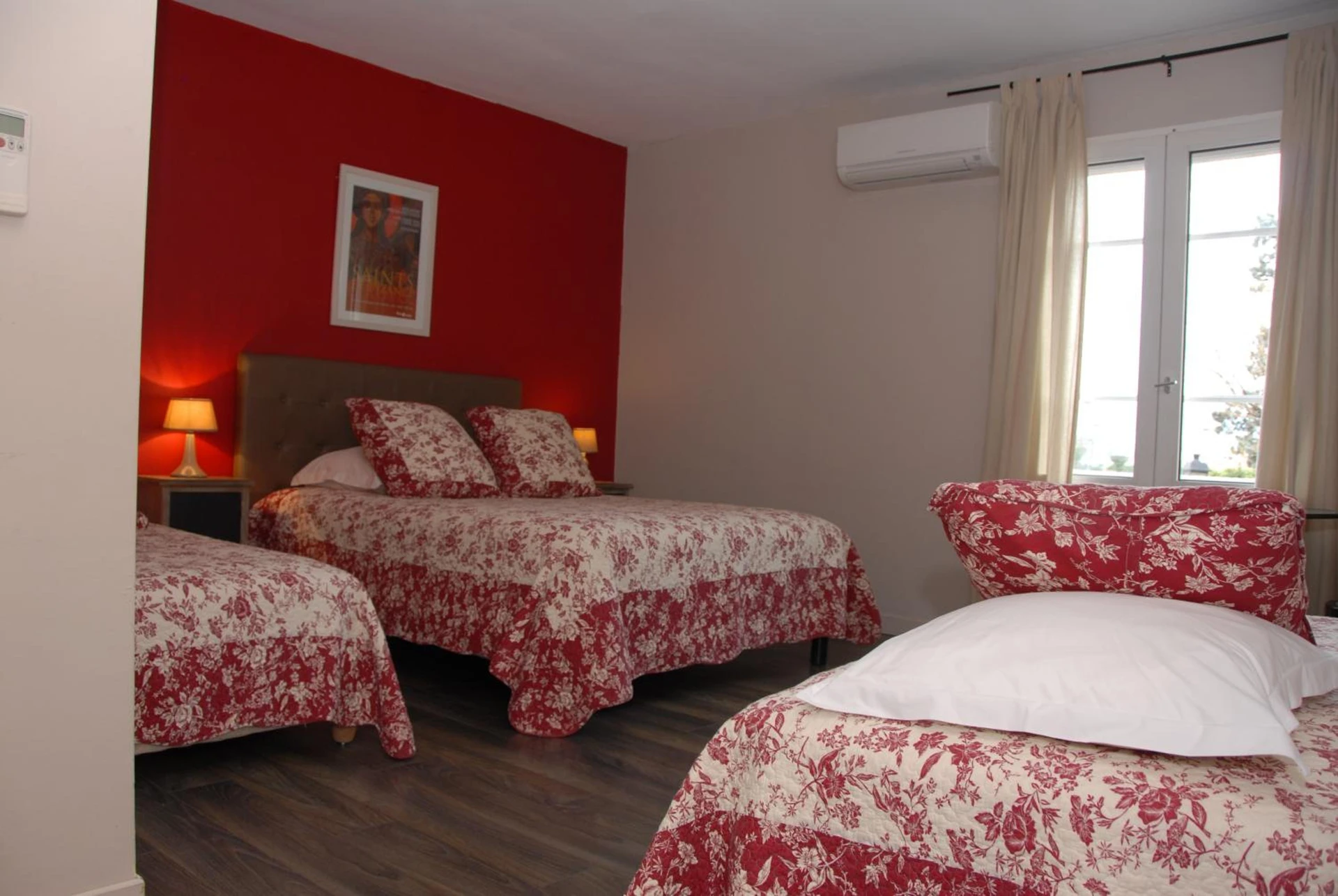 Chambre disponible pour un séminaire d'entreprise à HOTEL ERMITAGE - Les Angles (Gard)