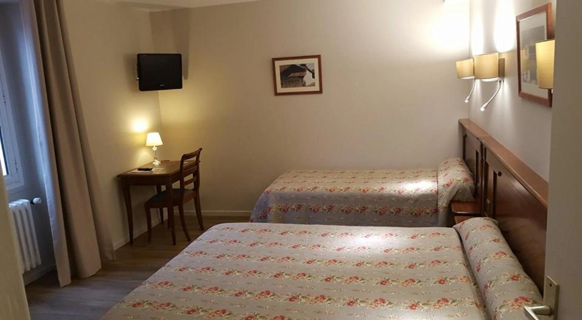 Chambre disponible pour un séminaire d'entreprise à Hotel Eskualduna Chez Katina - Saint-Martin-dʼArrossa