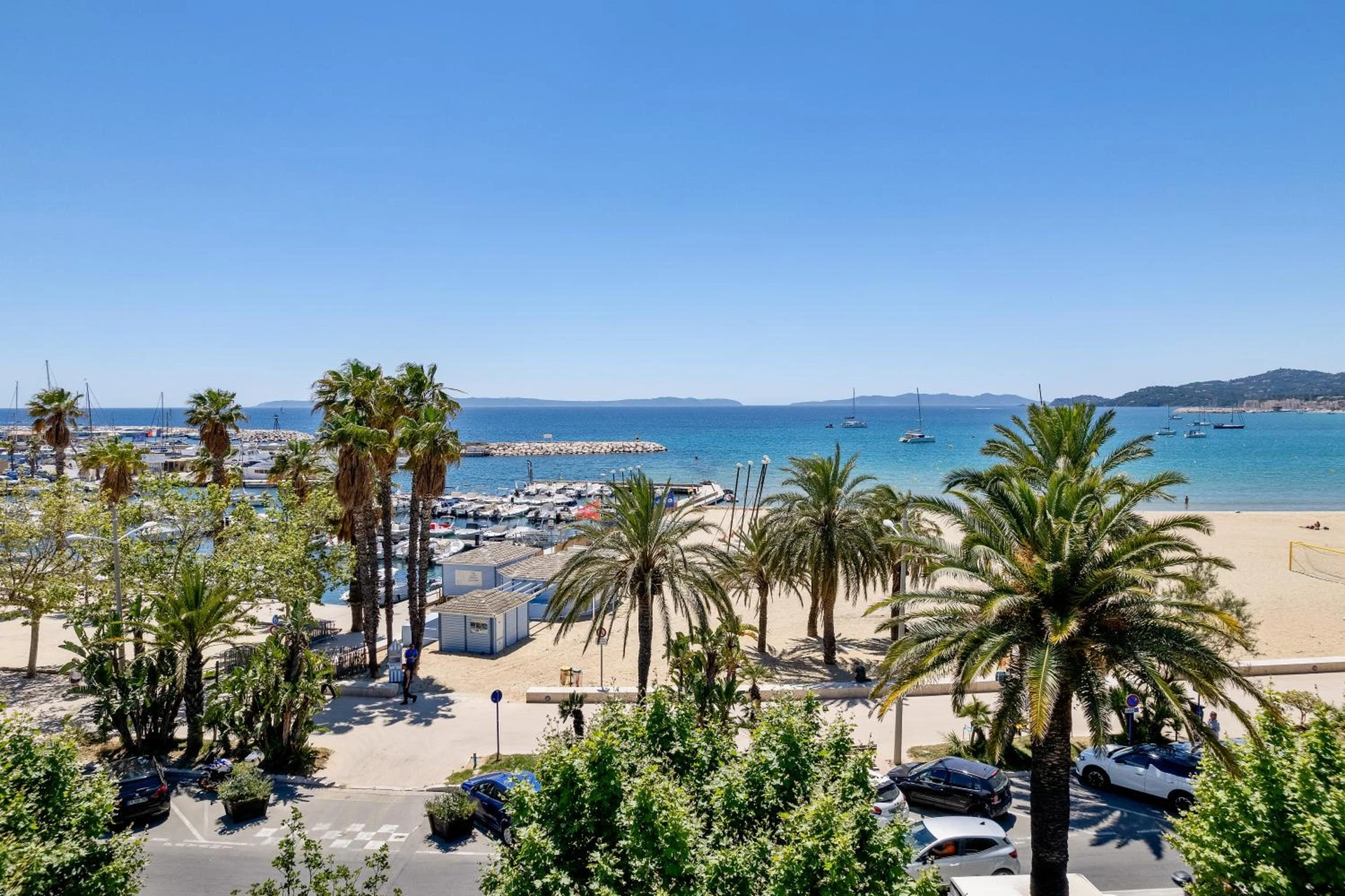 Salle de séminaire à Hotel Espadon bleu - Organiser un événement professionnel à Le Lavandou