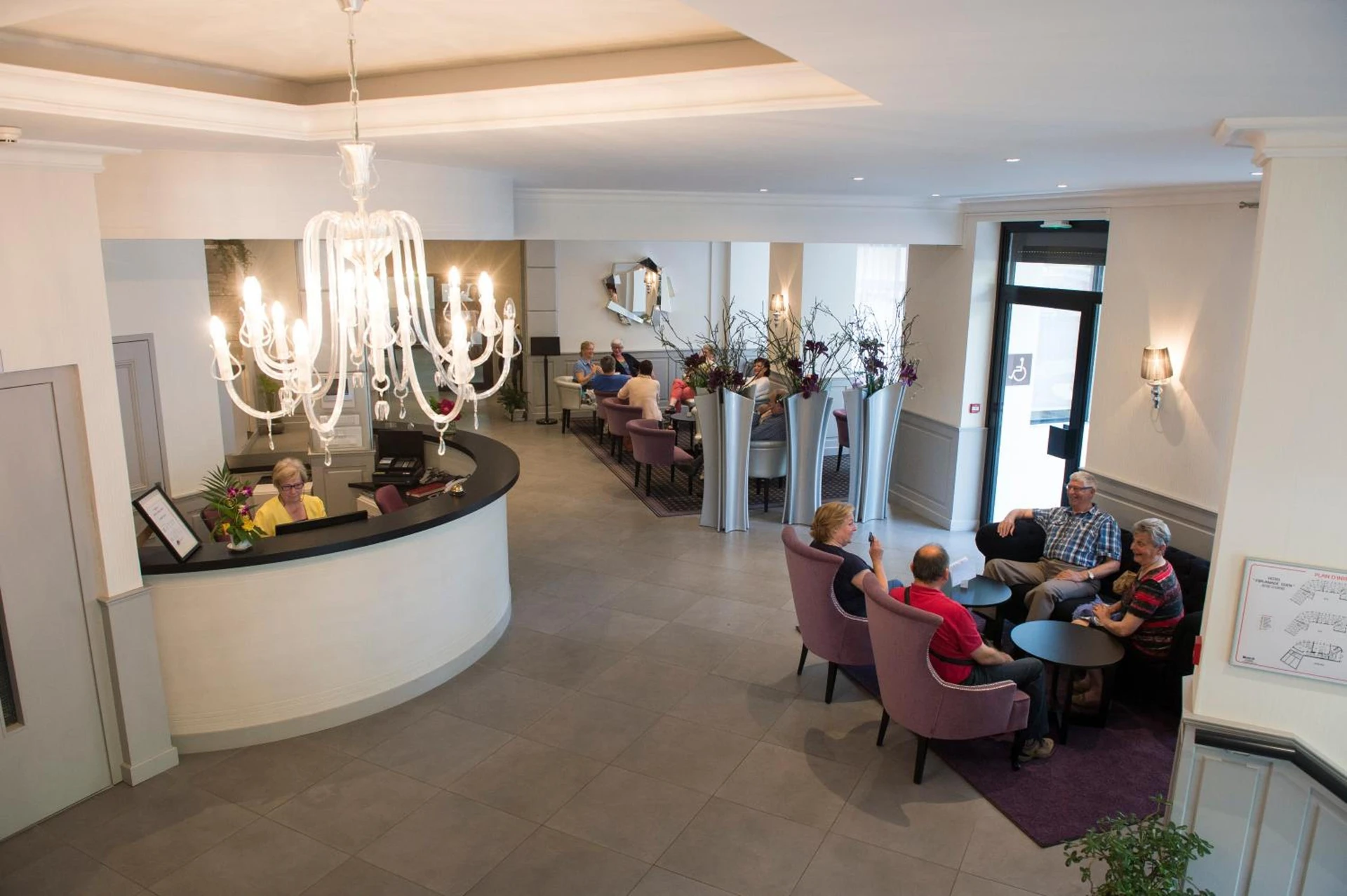 Ambiance de travail pour séminaire d'entreprise à Hôtel Esplanade Eden - Lourdes