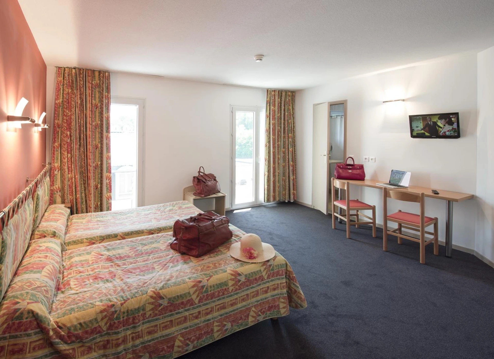 Chambre disponible pour un séminaire d'entreprise à Hôtel Esplanade Eden - Lourdes