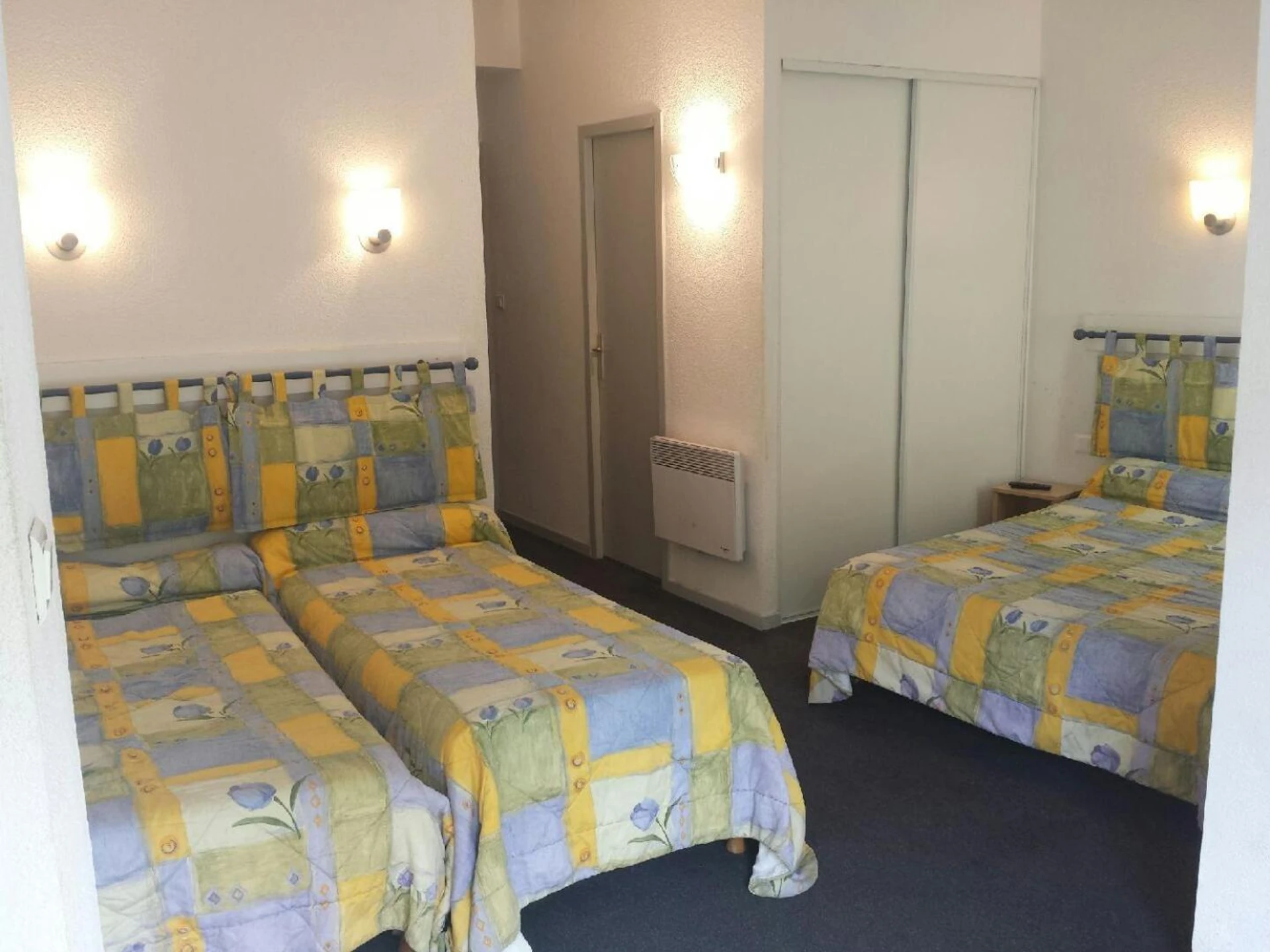 Chambre disponible pour un séminaire d'entreprise à Hôtel Esplanade Eden - Lourdes