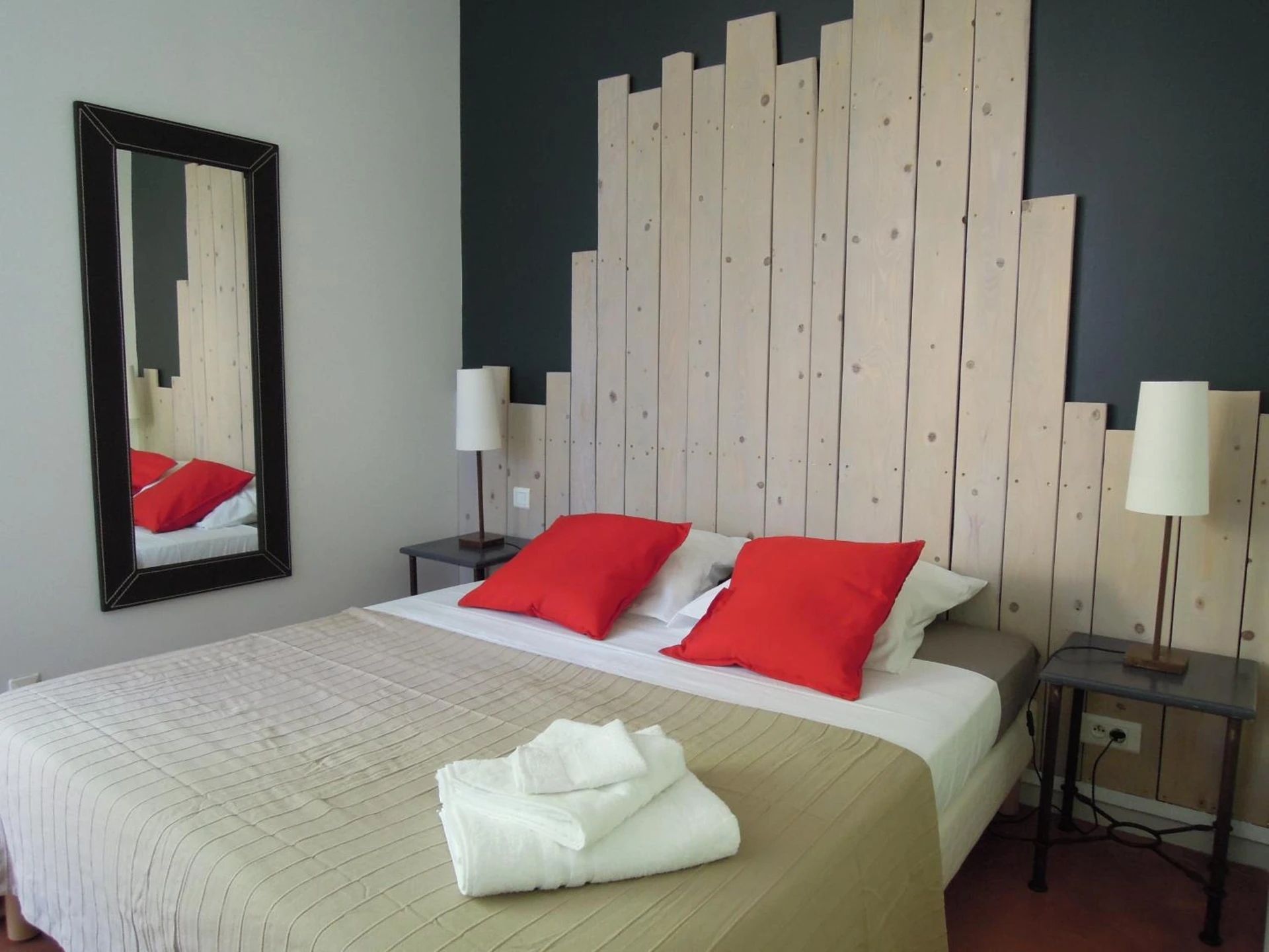Chambre disponible pour un séminaire d'entreprise à Hotel Estelou - Sommières