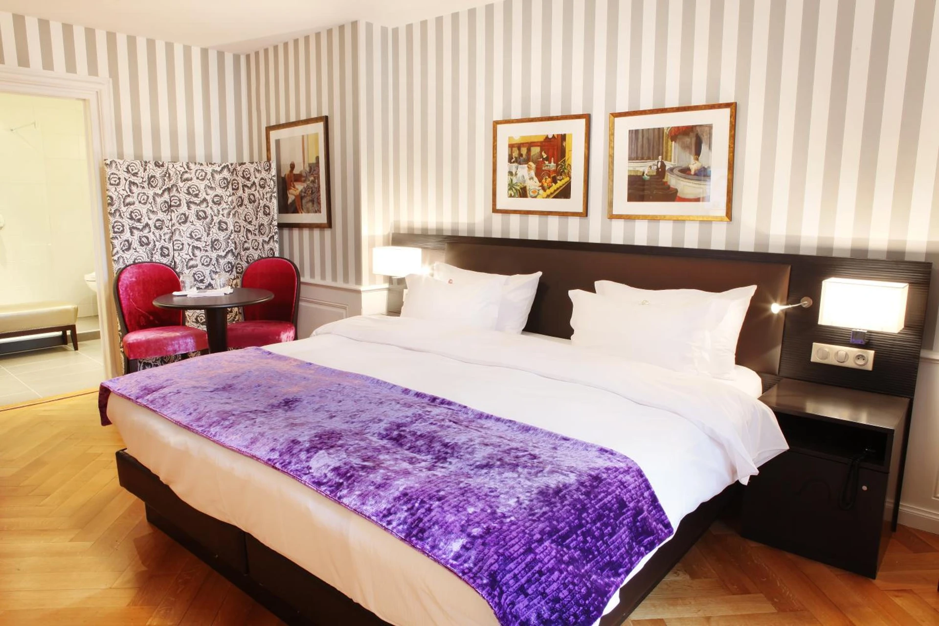 Magnifique chambre pour un séminaire d'entreprise à Logis Hôtel Ettenheim - Strasbourg