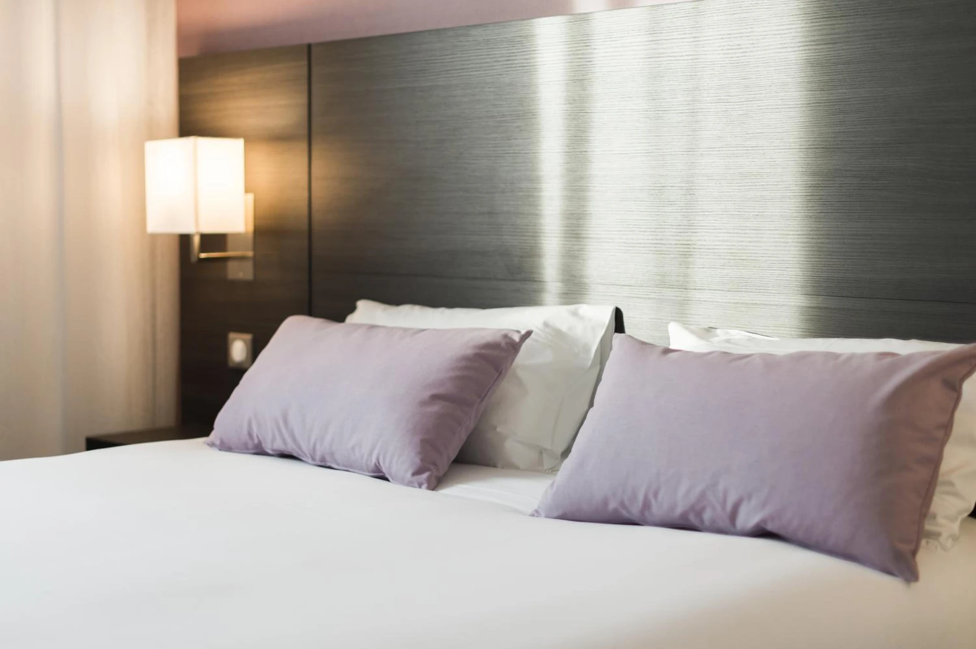 Magnifique chambre pour un séminaire d'entreprise à Hotel Eurocentre 3* Toulouse Nord - Castelnau-dʼEstrétefonds