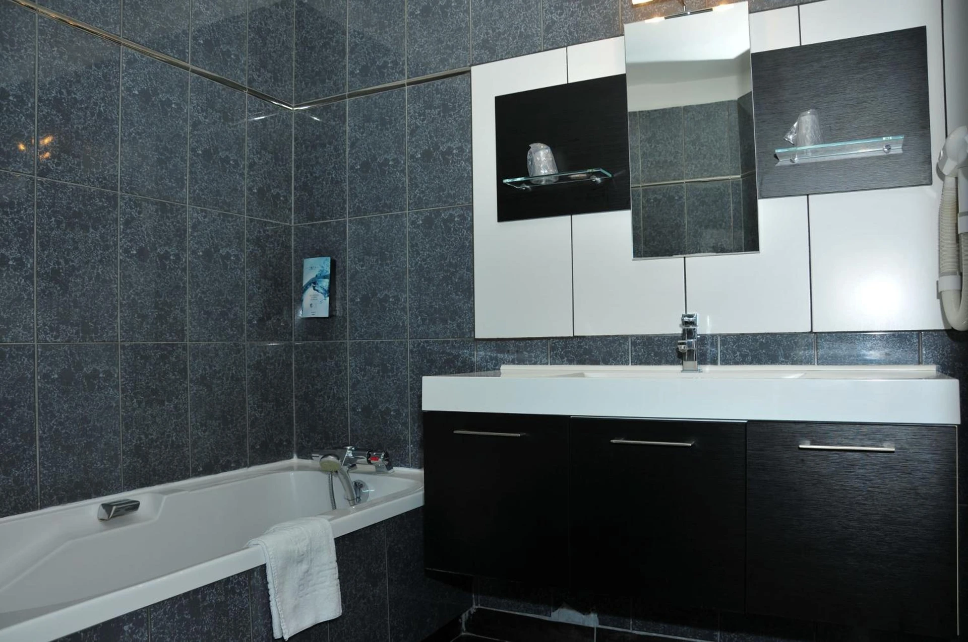 Chambre disponible pour un séminaire d'entreprise à Cit'Hotel Europeen - Angoulême