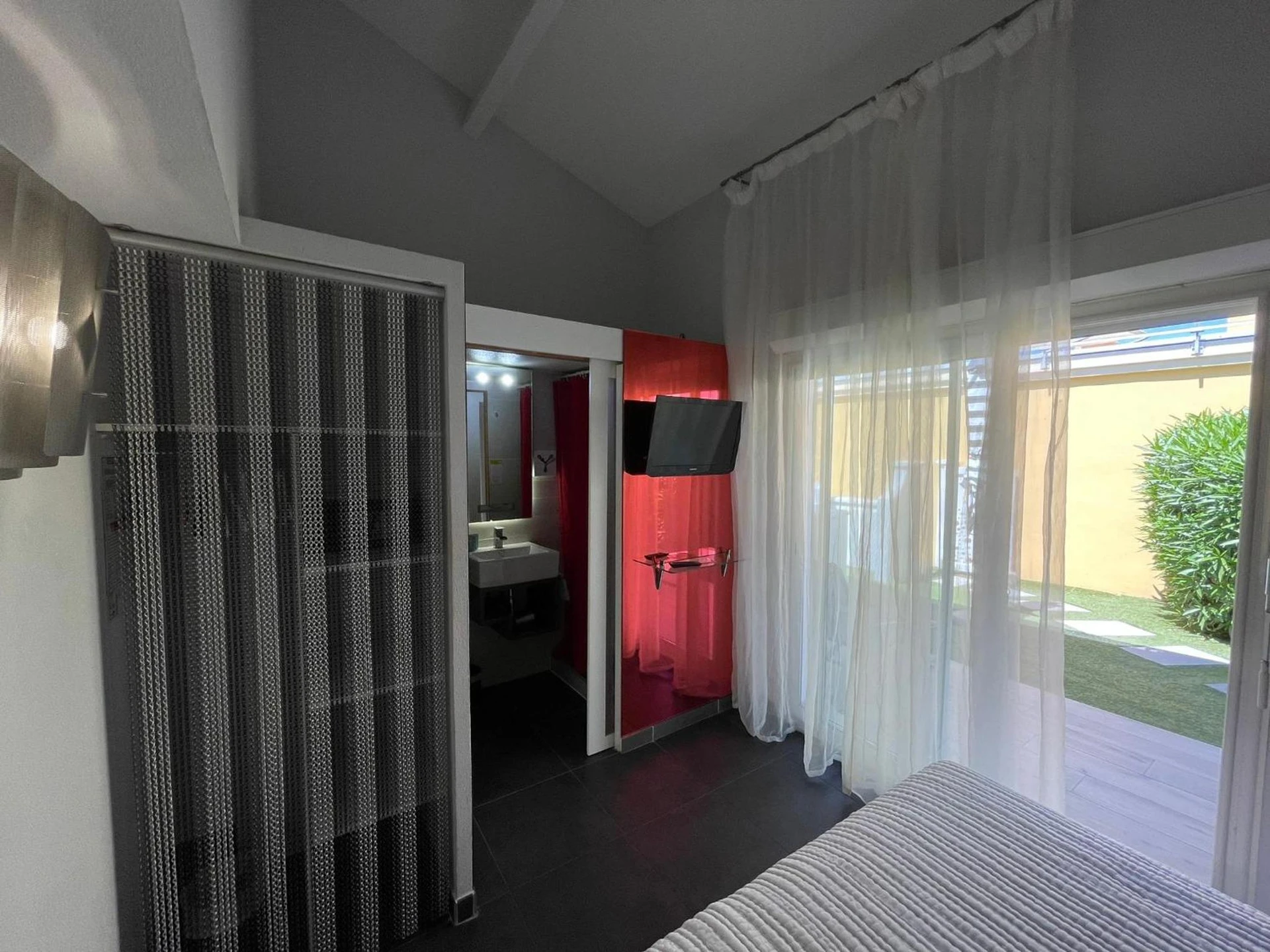 Chambre disponible pour un séminaire d'entreprise à Hôtel Eve Cap d'agde Village Naturiste - Le Cap d'Agde