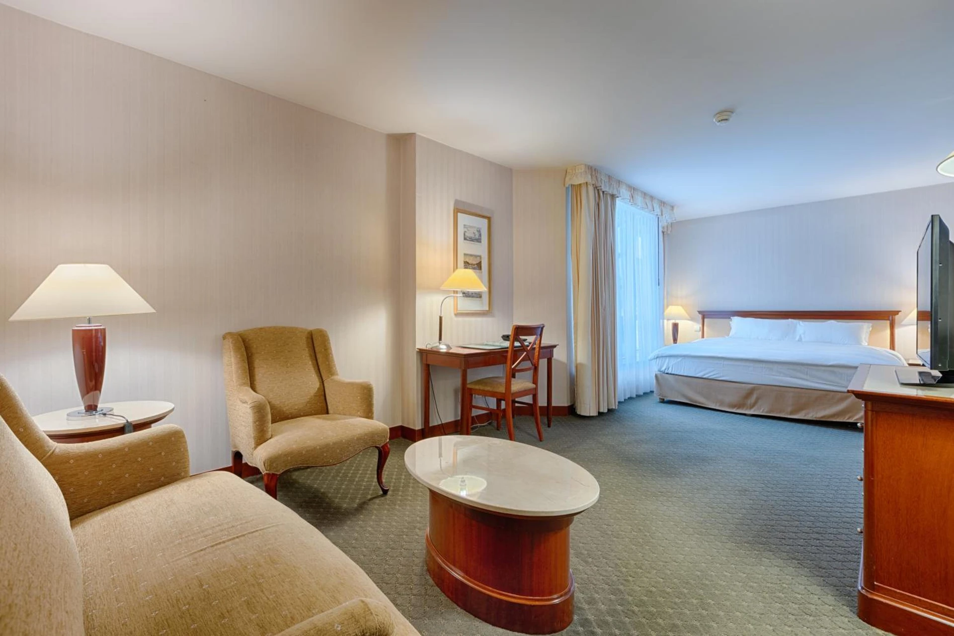 Organiser un séminaire d'entreprise : Evergreen Laurel Hotel à levallois-perret