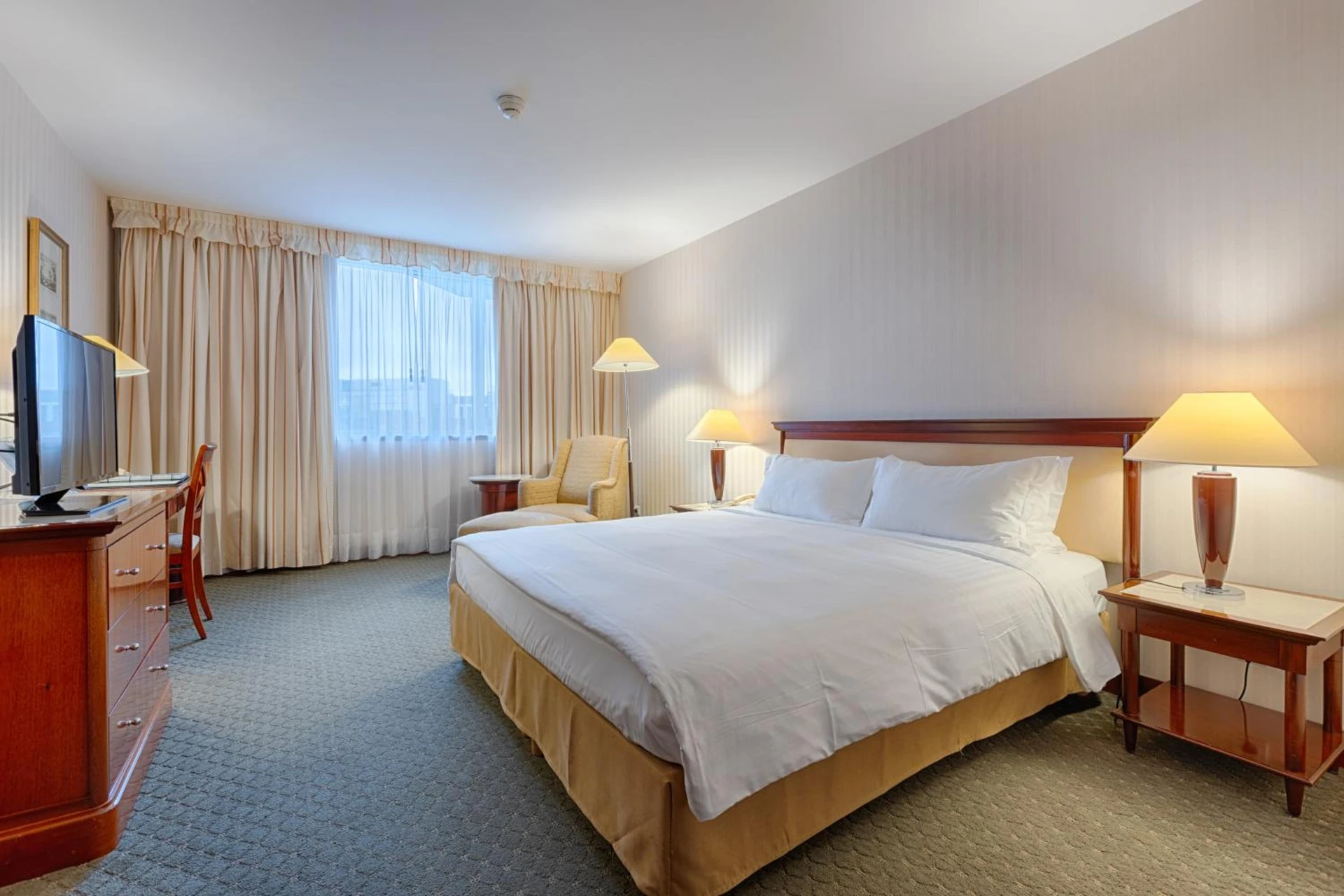 Chambre disponible pour un séminaire d'entreprise à Evergreen Laurel Hotel - Levallois-Perret