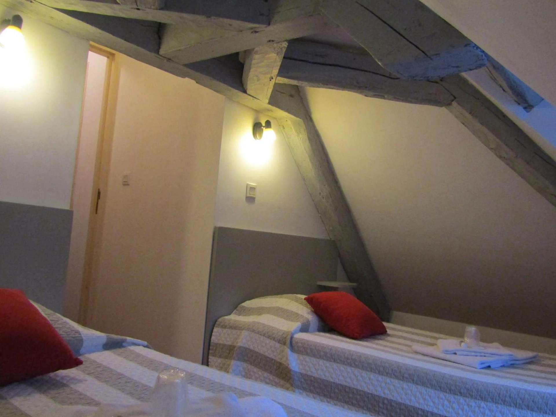 Magnifique chambre pour un séminaire d'entreprise à Fifi Moulin - Serres