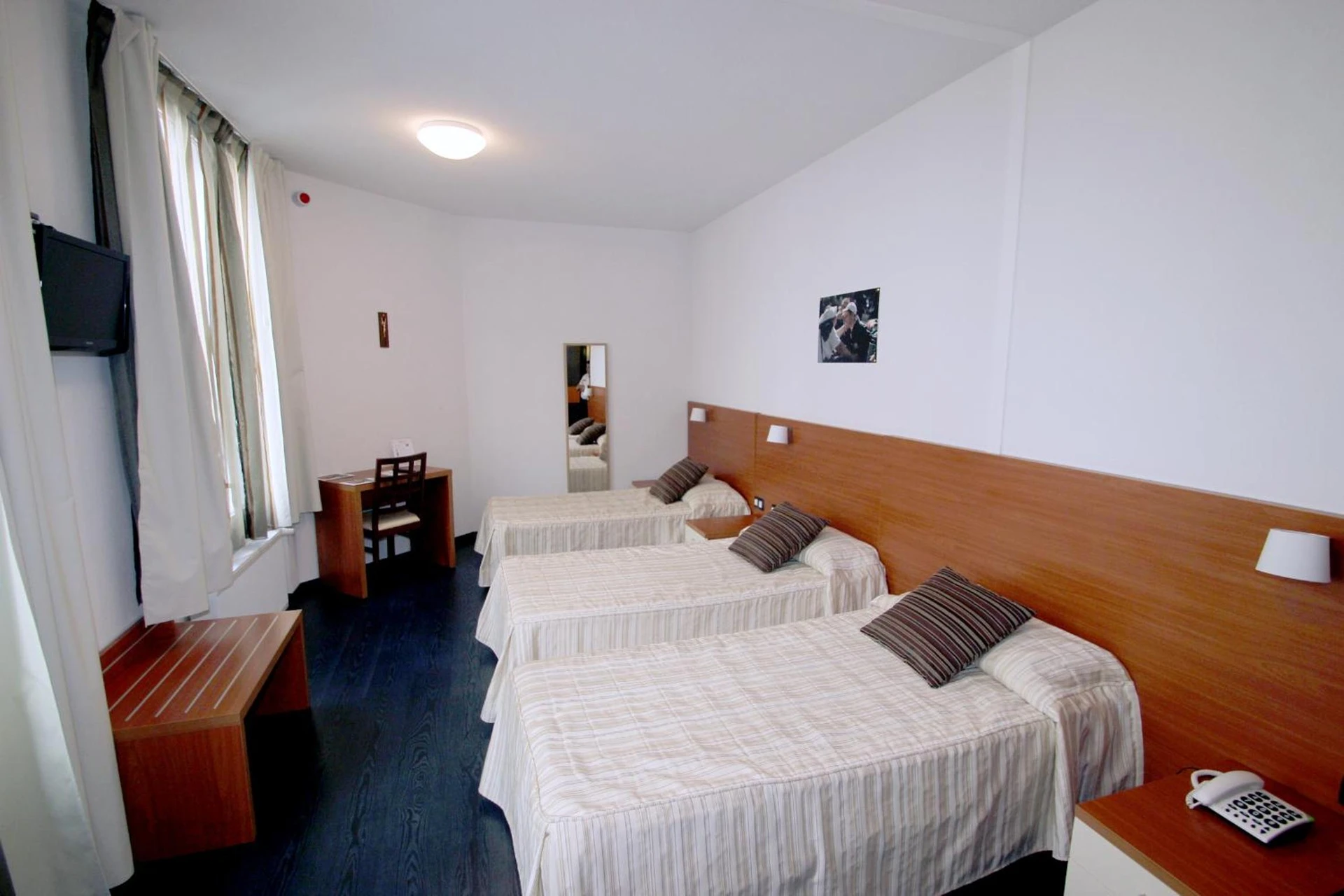 Chambre disponible pour un séminaire d'entreprise à Hotel Florence - Lourdes