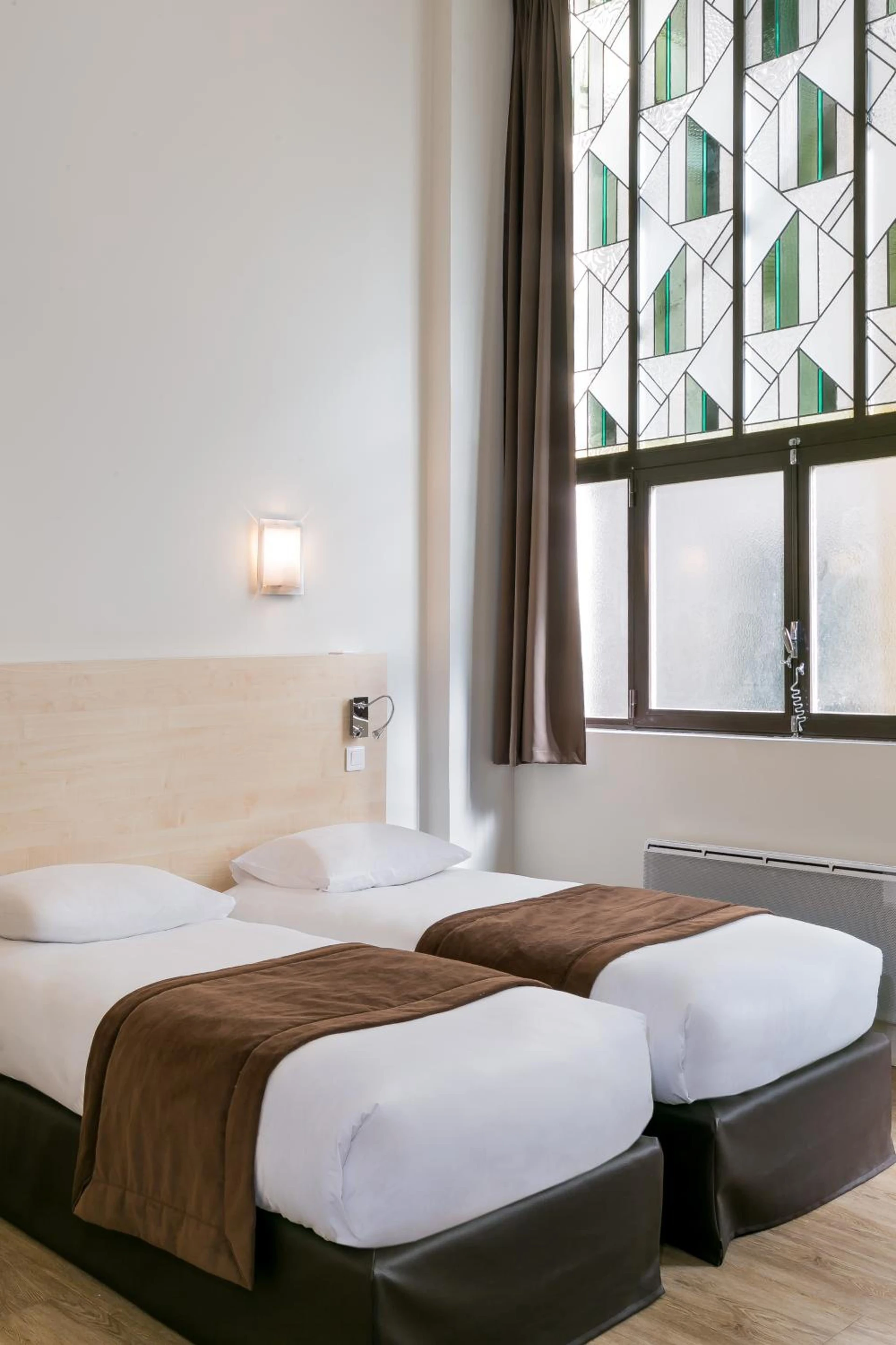 Chambre disponible pour un séminaire d'entreprise à Hotel Foch Nancy Gare - Nancy