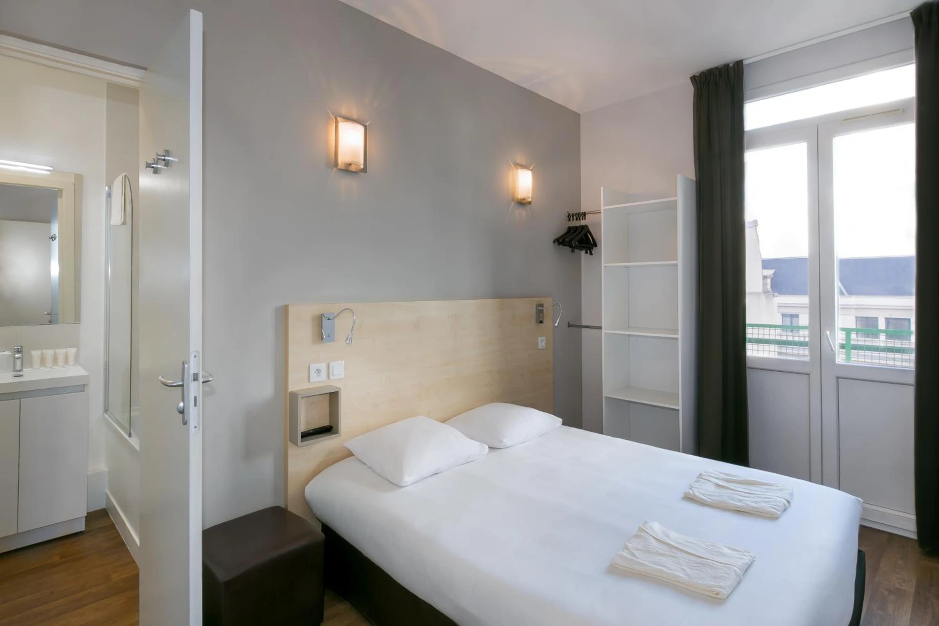 Chambre disponible pour un séminaire d'entreprise à Hotel Foch Nancy Gare - Nancy