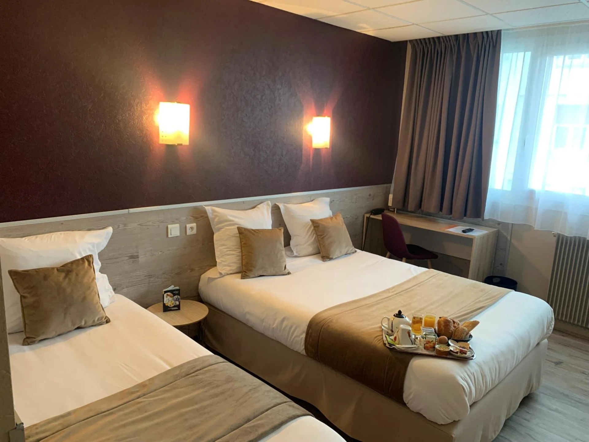 Chambre disponible pour un séminaire d'entreprise à Contact Hôtel Foch - Besançon