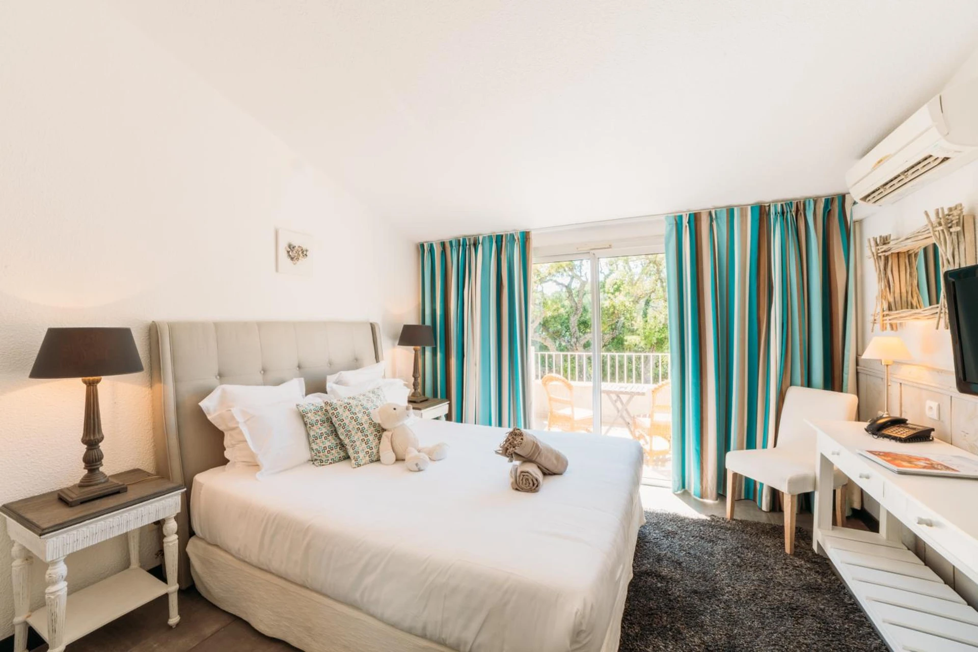 Magnifique chambre pour un séminaire d'entreprise à Hôtel Font Mourier - Cogolin