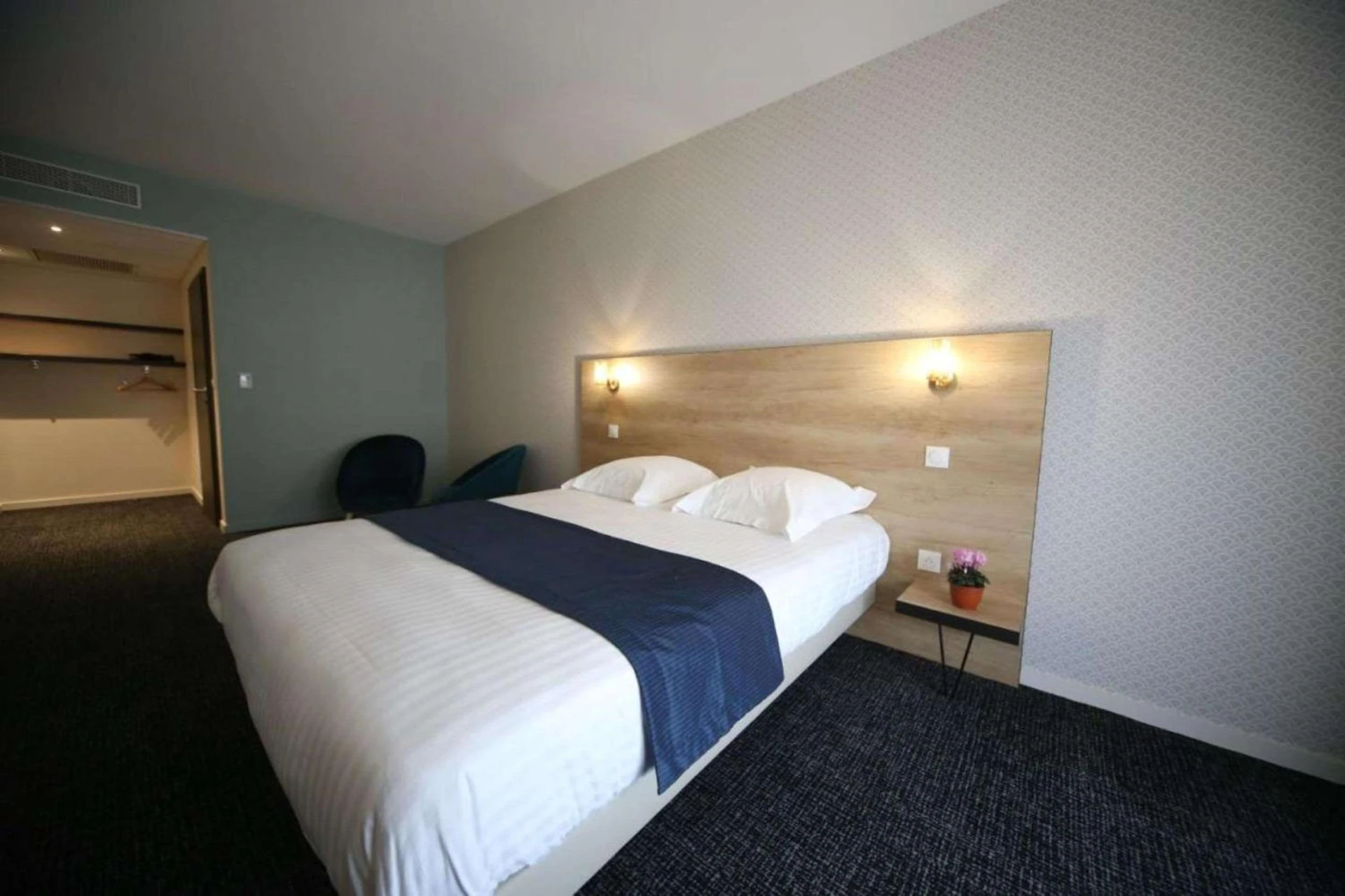 Magnifique chambre pour un séminaire d'entreprise à Best Western Hotel Fontaine Argent - Besançon