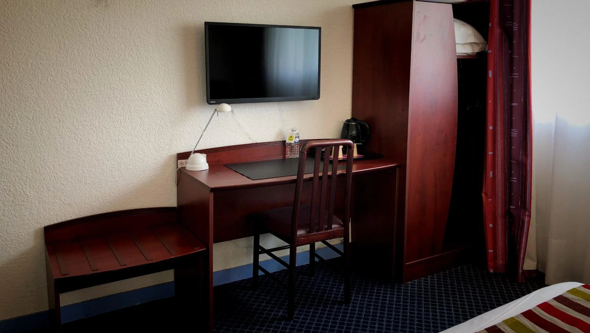 Magnifique chambre pour un séminaire d'entreprise à The Originals City, Hôtel Fontaine, Morlaix - Morlaix