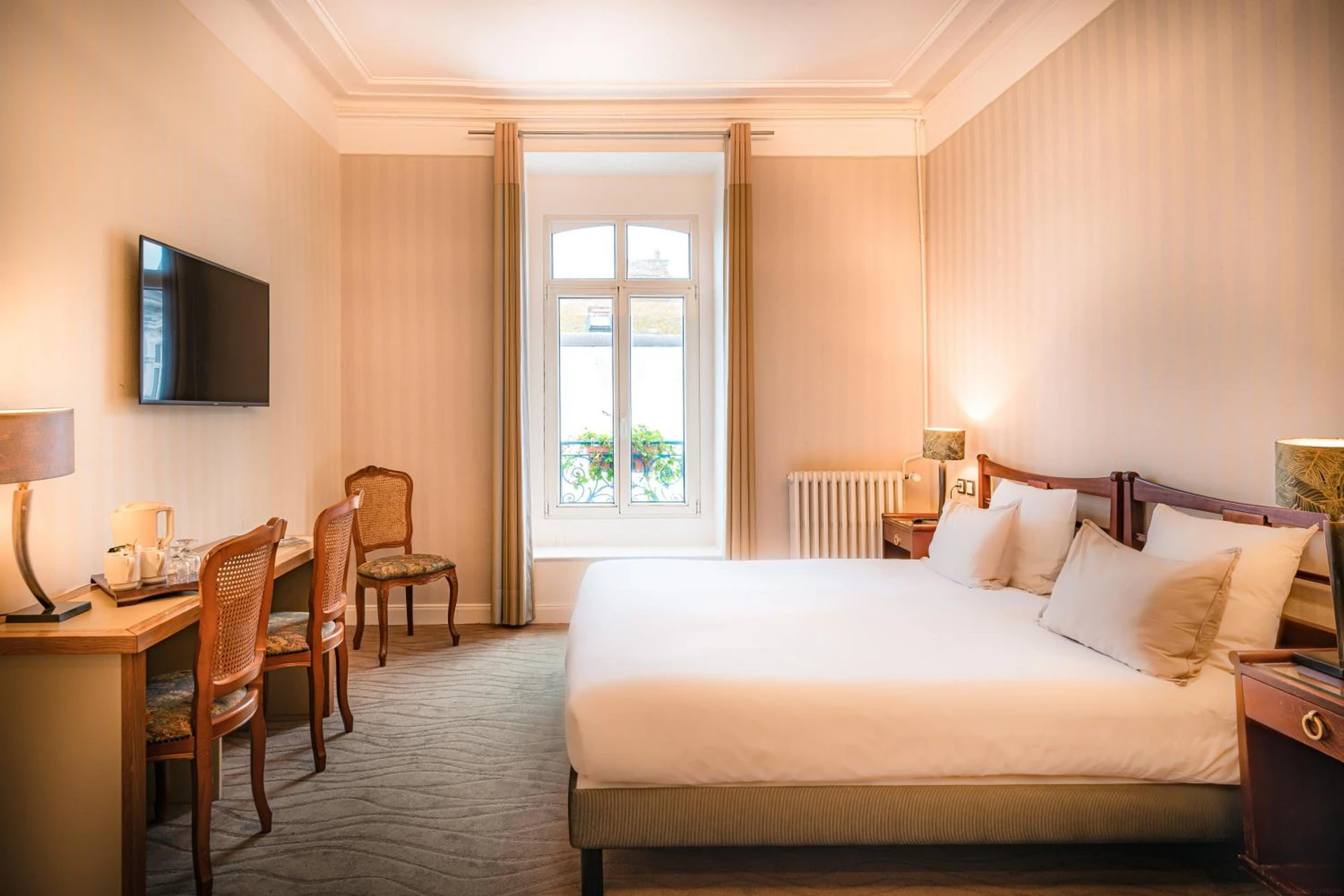Chambre disponible pour un séminaire d'entreprise à Hôtel France et Chateaubriand - Saint-Malo