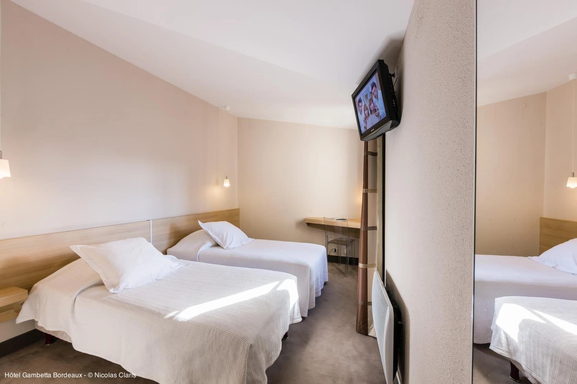 Chambre disponible pour un séminaire d'entreprise à Hotel Gambetta - Bordeaux