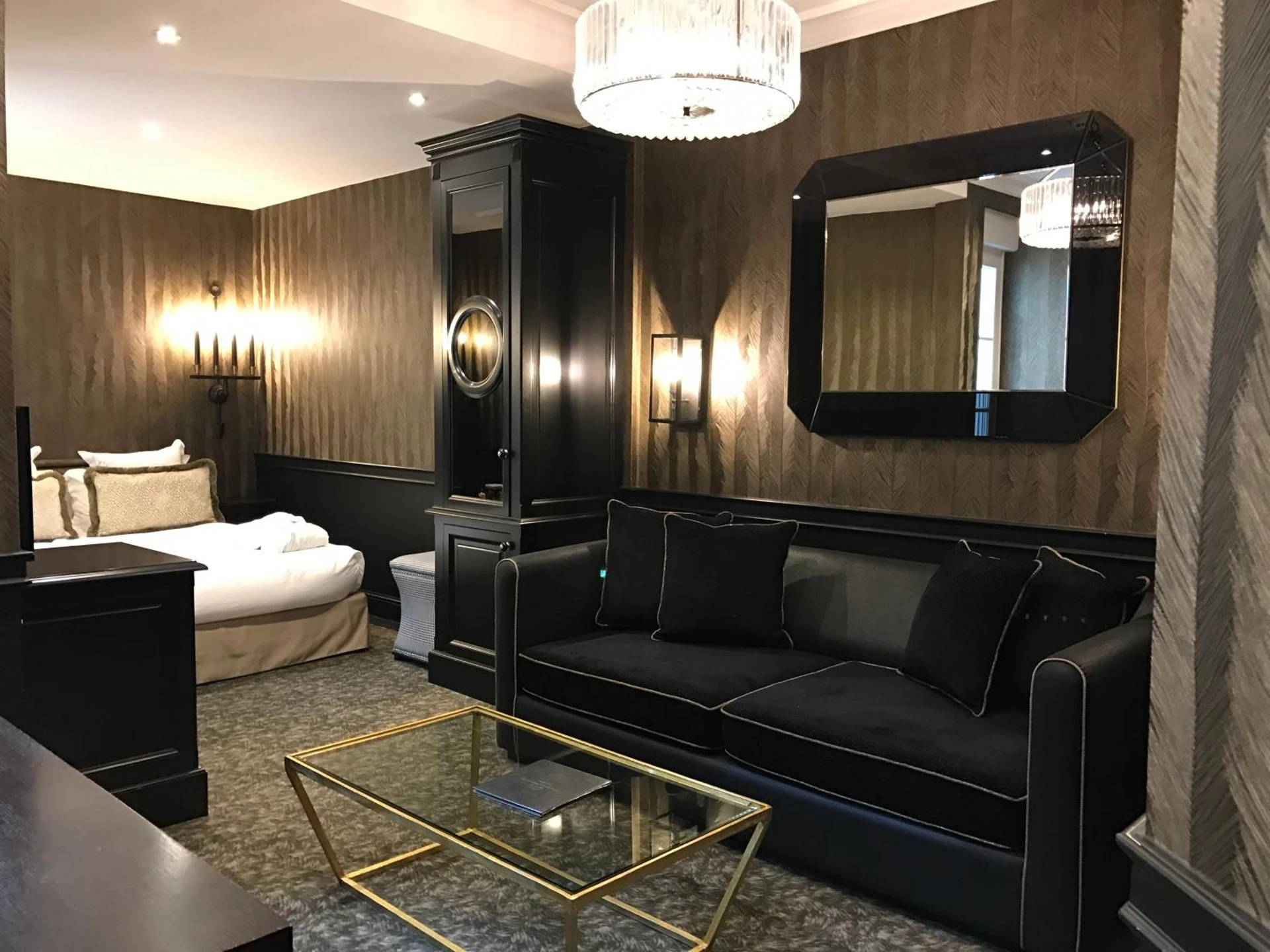 Magnifique chambre pour un séminaire d'entreprise à Hôtel George Washington - Paris