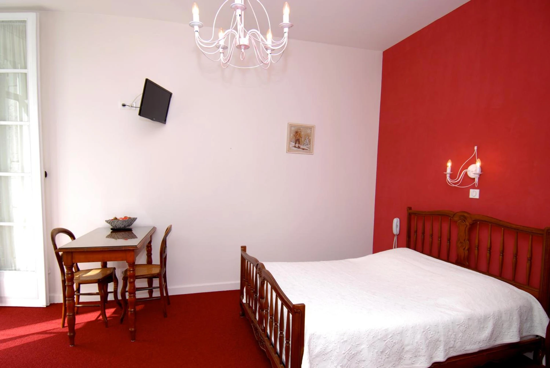 Chambre disponible pour un séminaire d'entreprise à Hotel George - Montmélian