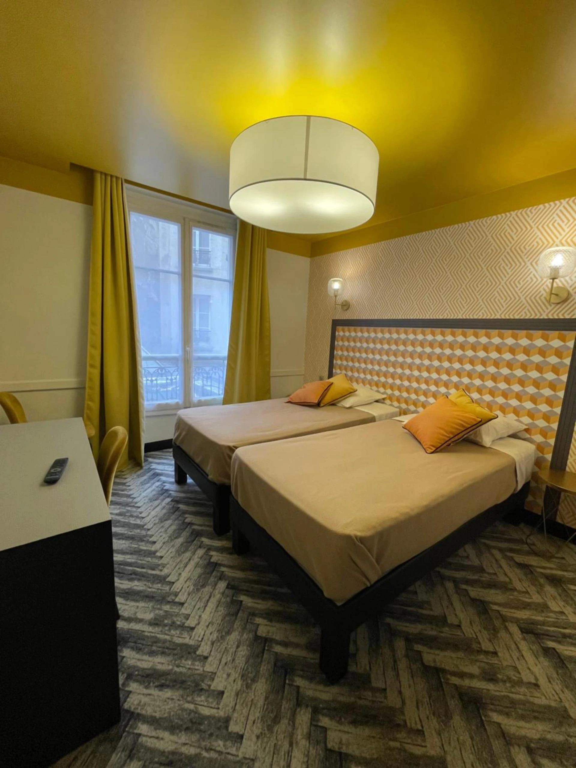 Ambiance de travail pour séminaire d'entreprise à Hôtel Gérando - Paris