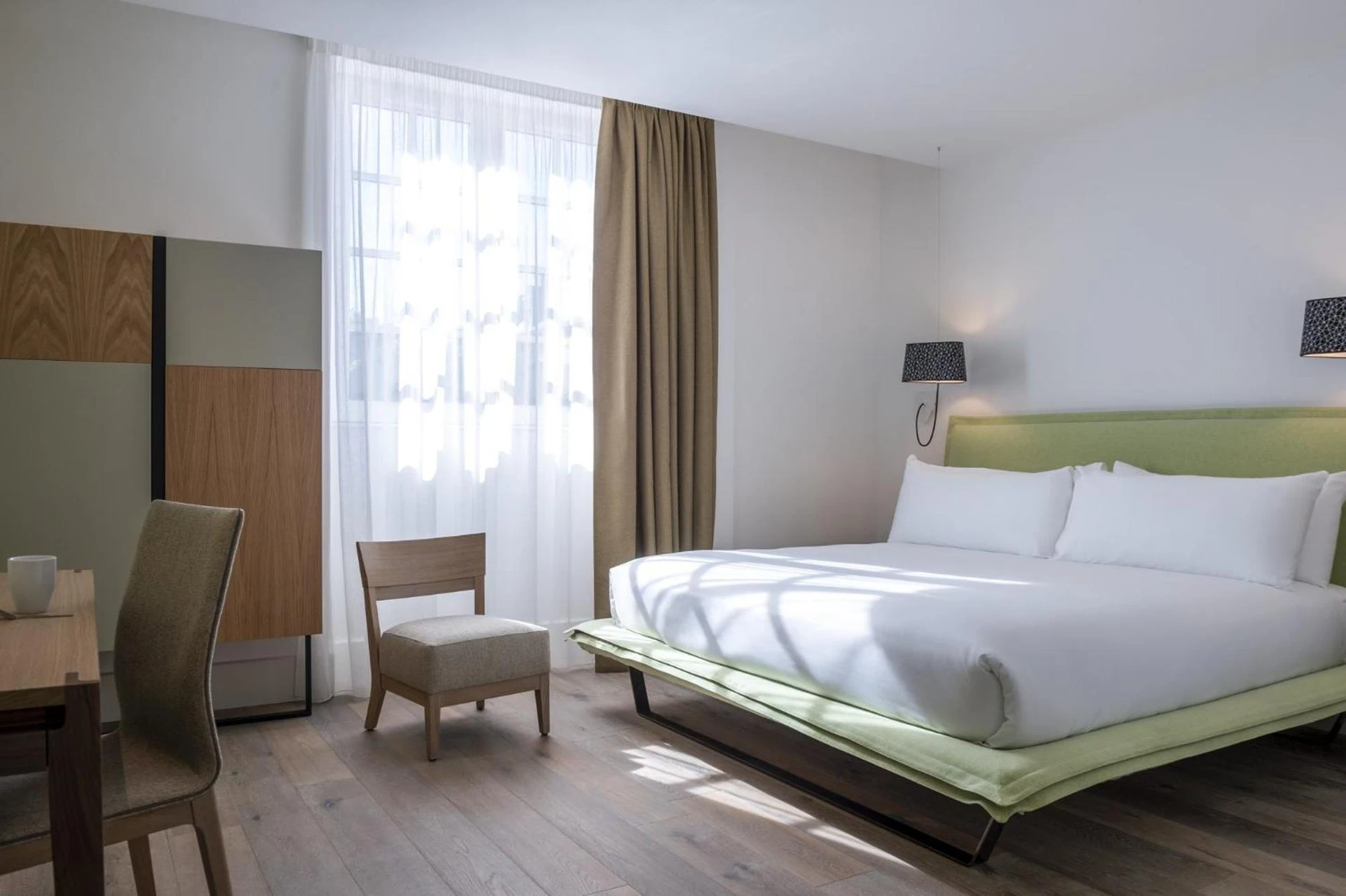 Magnifique chambre pour un séminaire d'entreprise à Hôtel Ginkgo - SPA Biloba - Quimper
