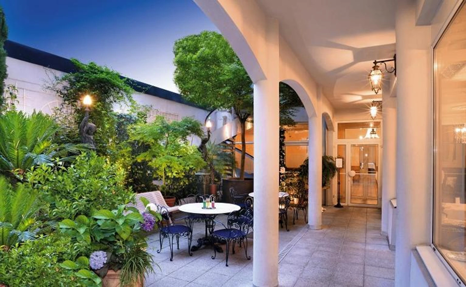 Salle de séminaire à Hôtel Gloria & Avenue - Organiser un événement professionnel à Lourdes