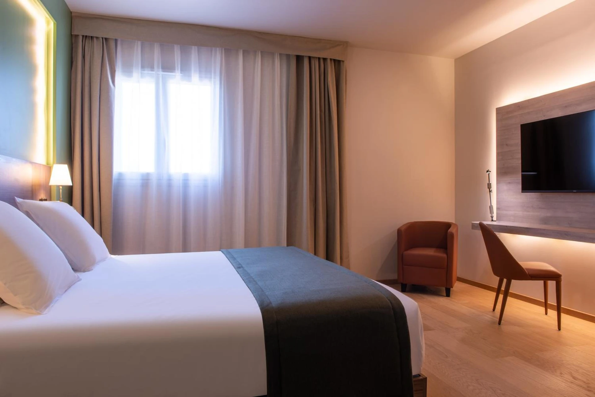 Chambre disponible pour un séminaire d'entreprise à Golden Tulip Dieppe Hôtel & Spa - Saint-Aubin-sur-Scie