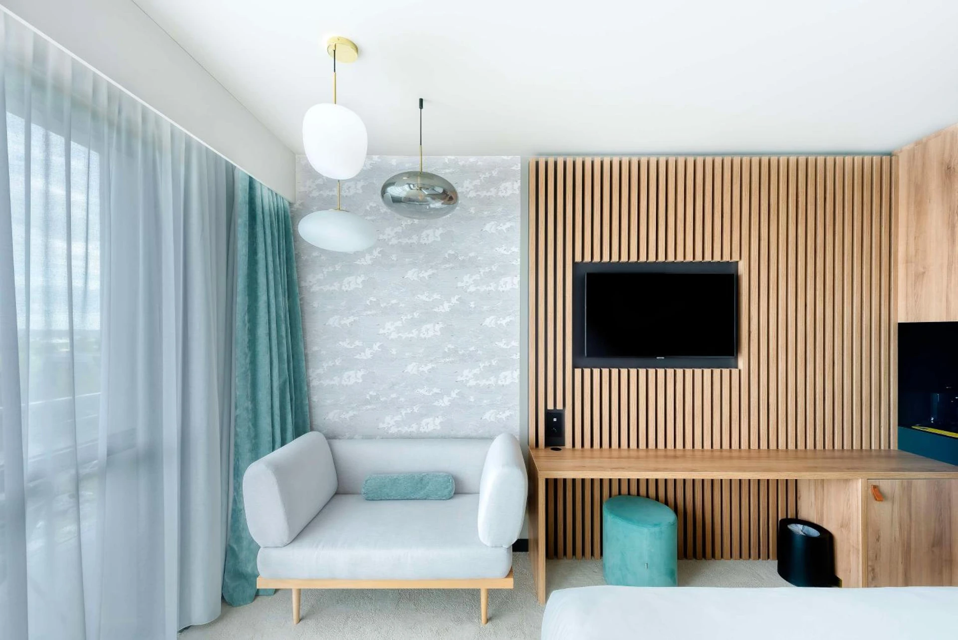 Chambre disponible pour un séminaire d'entreprise à GOLDEN TULIP LYON OUEST TECHLID Hotel & Spa - Limonest