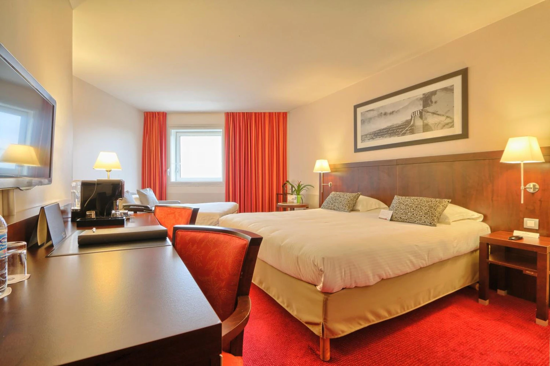 Magnifique chambre pour un séminaire d'entreprise à Golden Tulip Paris CDG Airport – Villepinte - Roissy-en-France