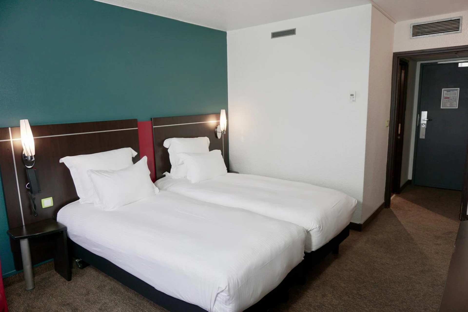 Magnifique chambre pour un séminaire d'entreprise à Golden Tulip Roissy Saint Witz - Saint-Witz