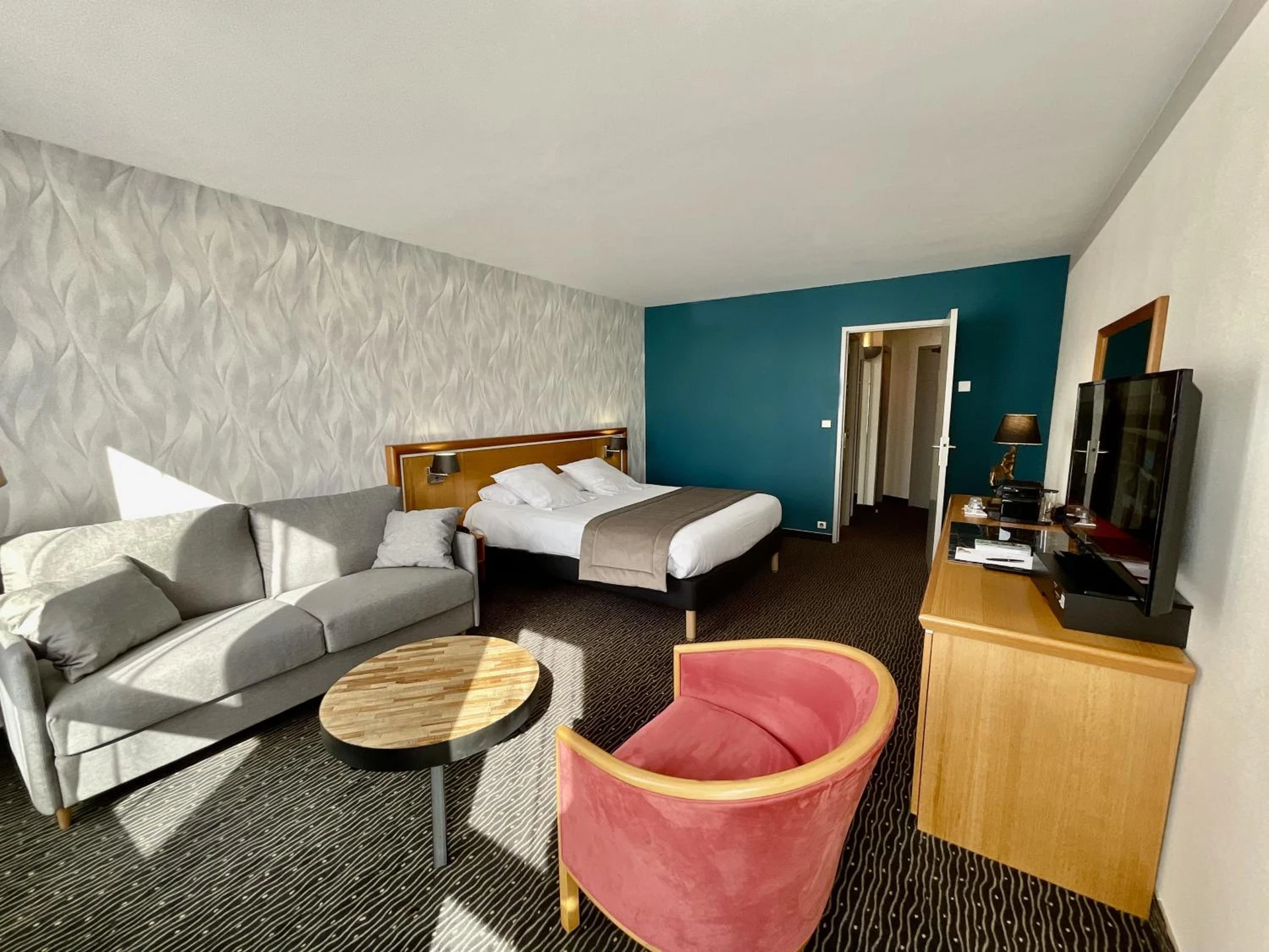 Magnifique chambre pour un séminaire d'entreprise à Domaine de la Forêt d'Orient, Logis Hôtel, Restaurant, Spa et Golf - Rouilly-Sacey