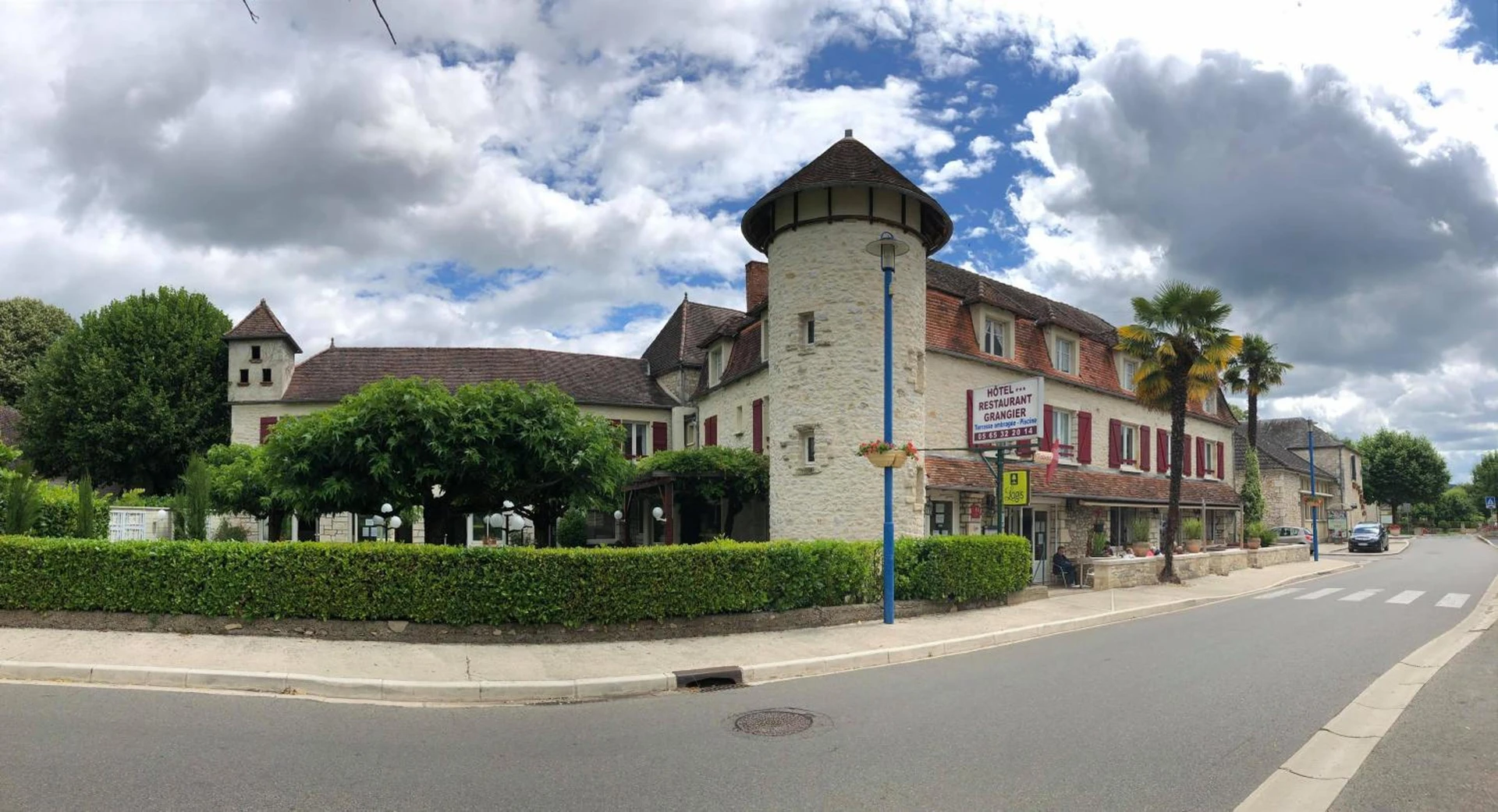 Organiser un séminaire d'entreprise : Logis Hotel Grangier à saint-sozy