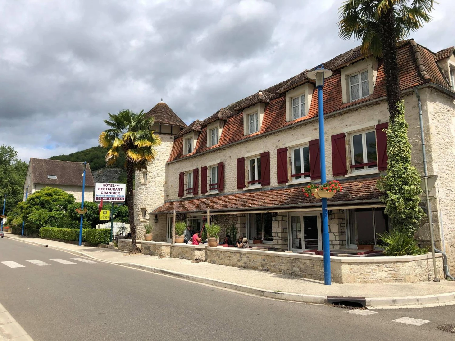 Organiser un séminaire d'entreprise : Logis Hotel Grangier à saint-sozy